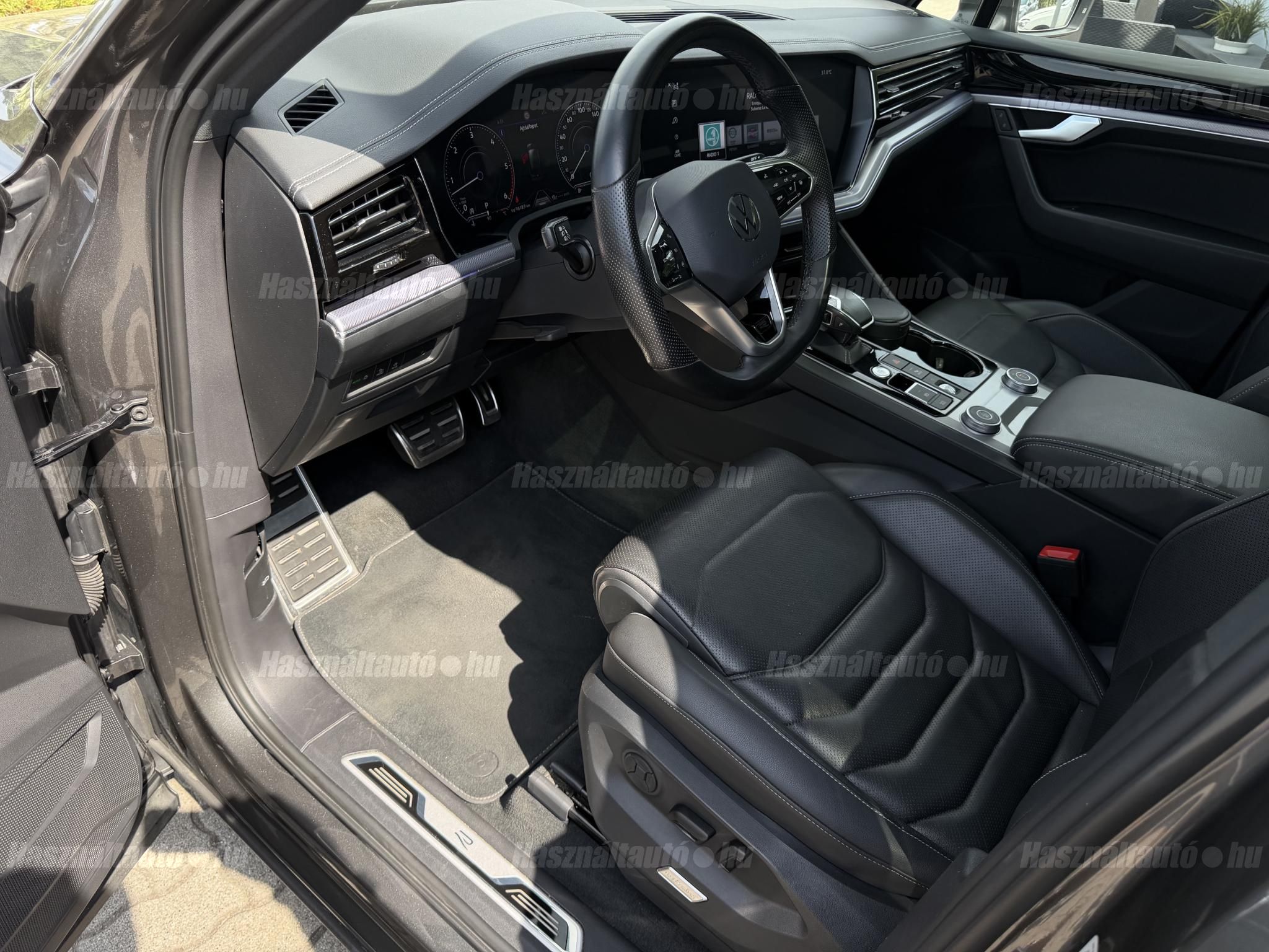 VOLKSWAGEN TOUAREG 3.0 V6 TDI R-Line Tiptronic ic