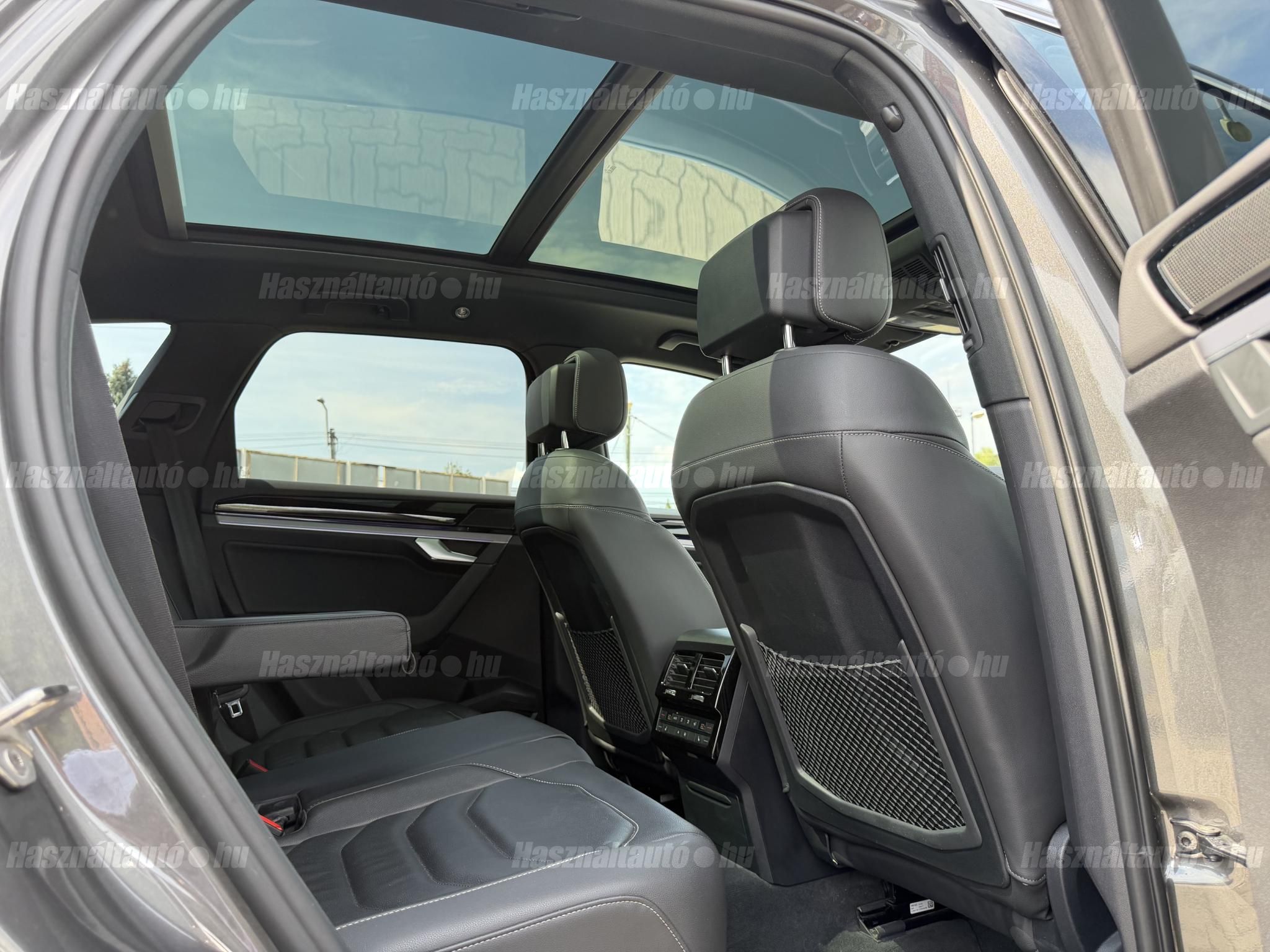 VOLKSWAGEN TOUAREG 3.0 V6 TDI R-Line Tiptronic ic