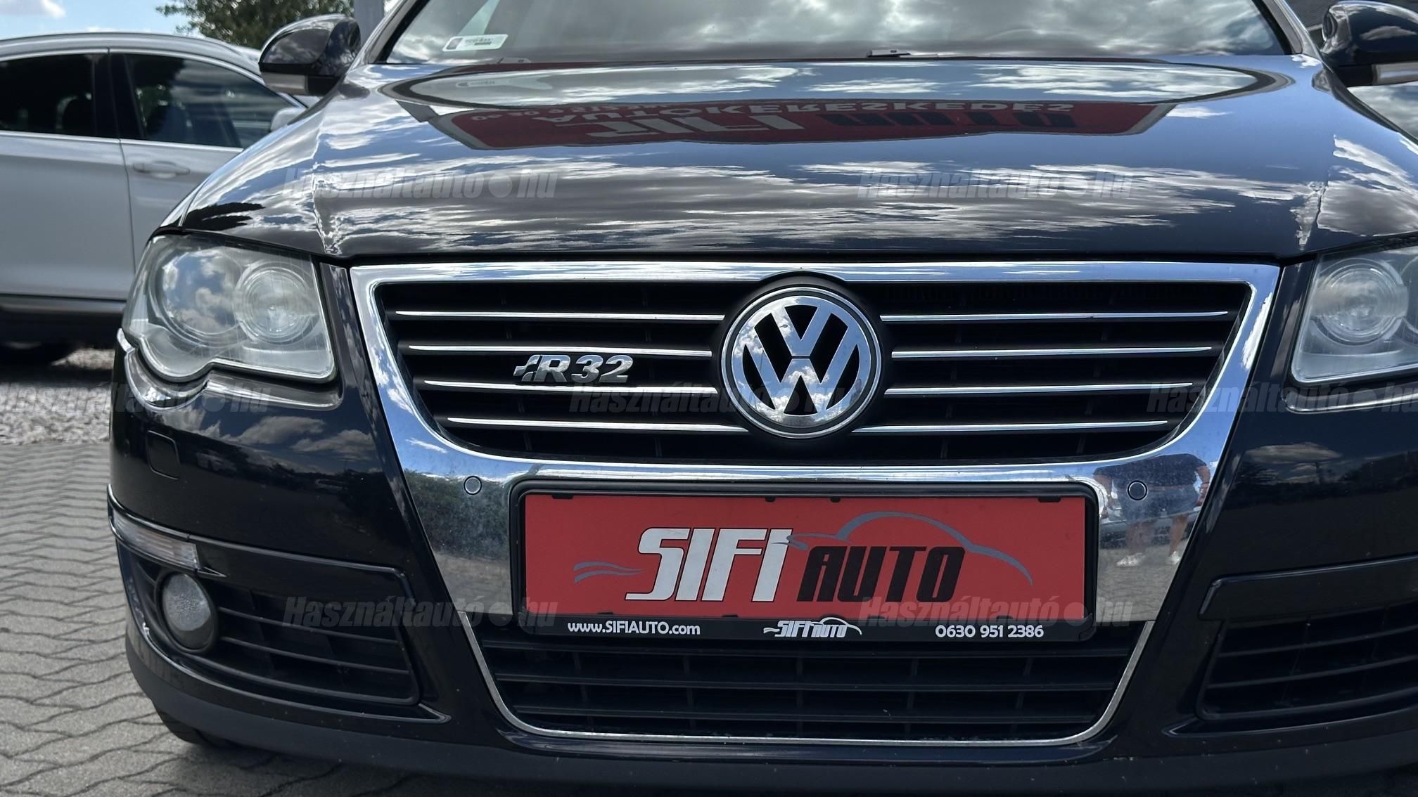 VOLKSWAGEN PASSAT Variant 3.2 V6 FSI Sportline 4Motion DSG