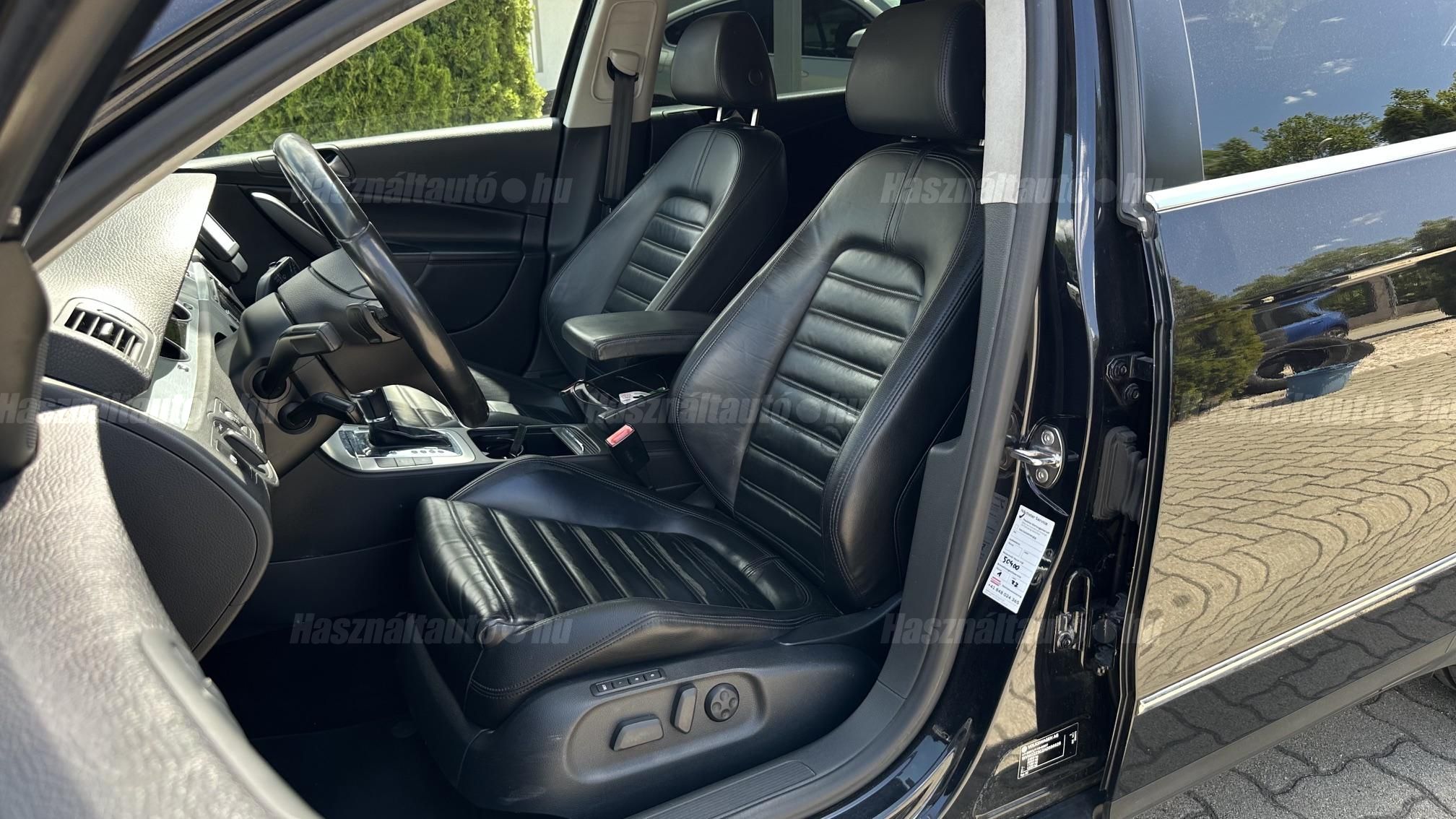 VOLKSWAGEN PASSAT Variant 3.2 V6 FSI Sportline 4Motion DSG