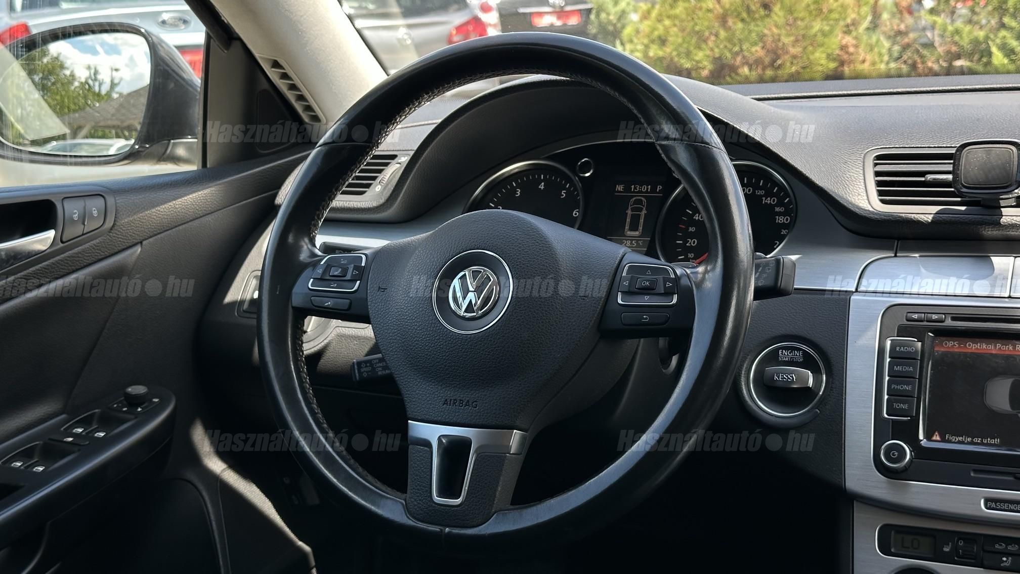 VOLKSWAGEN PASSAT Variant 3.2 V6 FSI Sportline 4Motion DSG