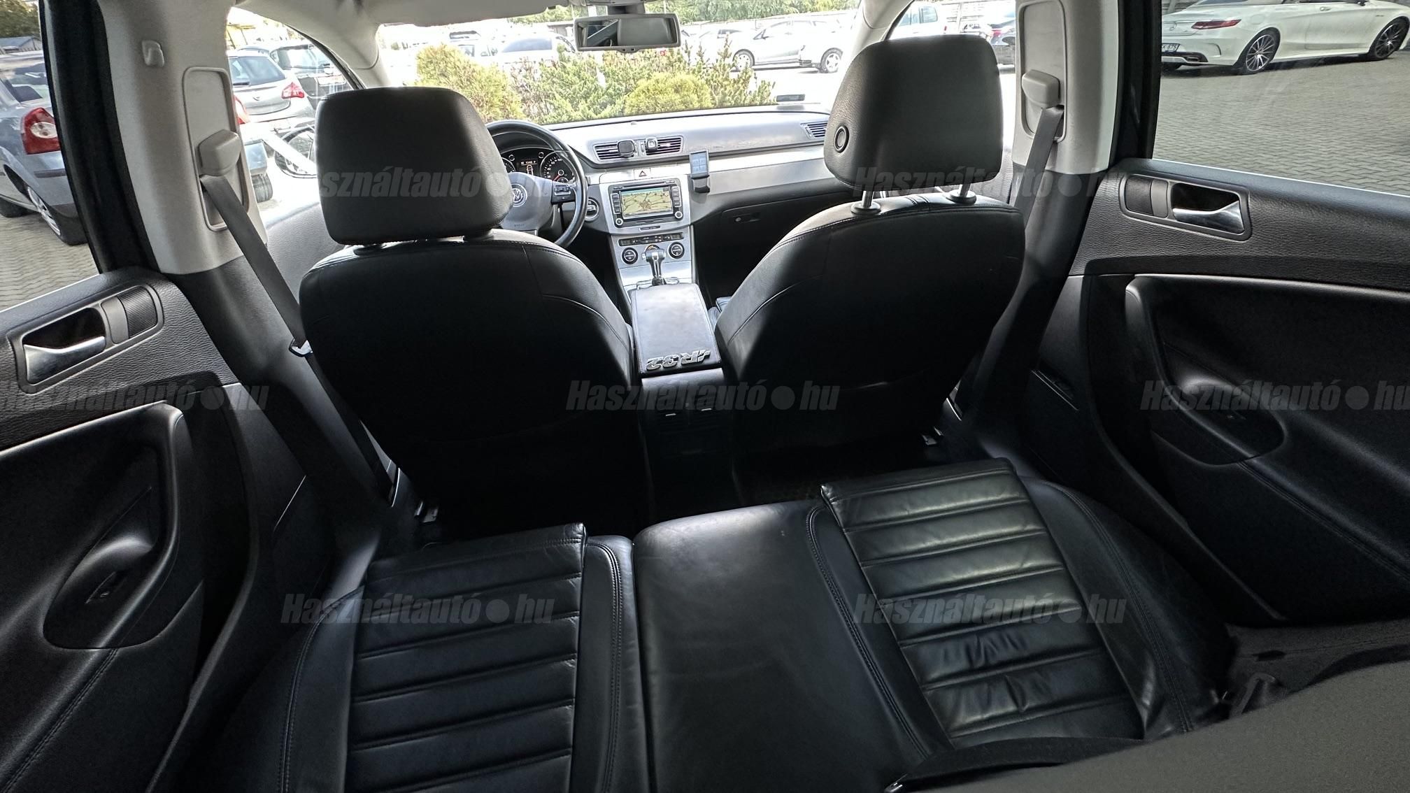 VOLKSWAGEN PASSAT Variant 3.2 V6 FSI Sportline 4Motion DSG