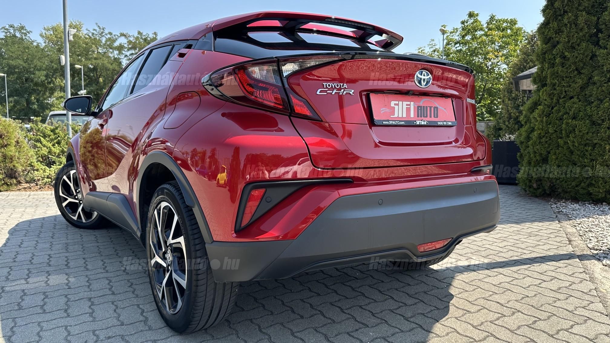 TOYOTA C-HR 1.8 Hybrid Comfort Business e-CVT