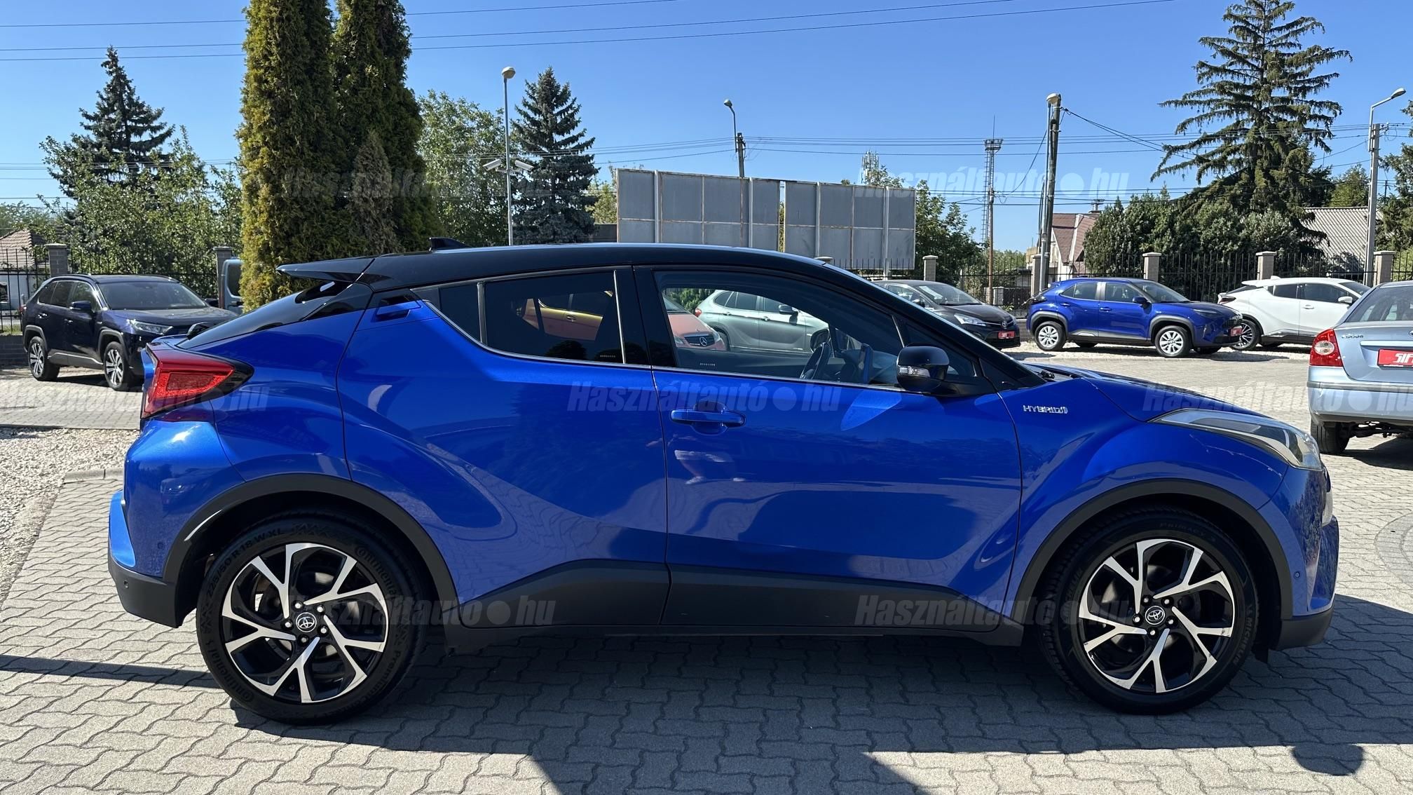TOYOTA C-HR 1.8 Hybrid Dynamic Comfort e-CVT