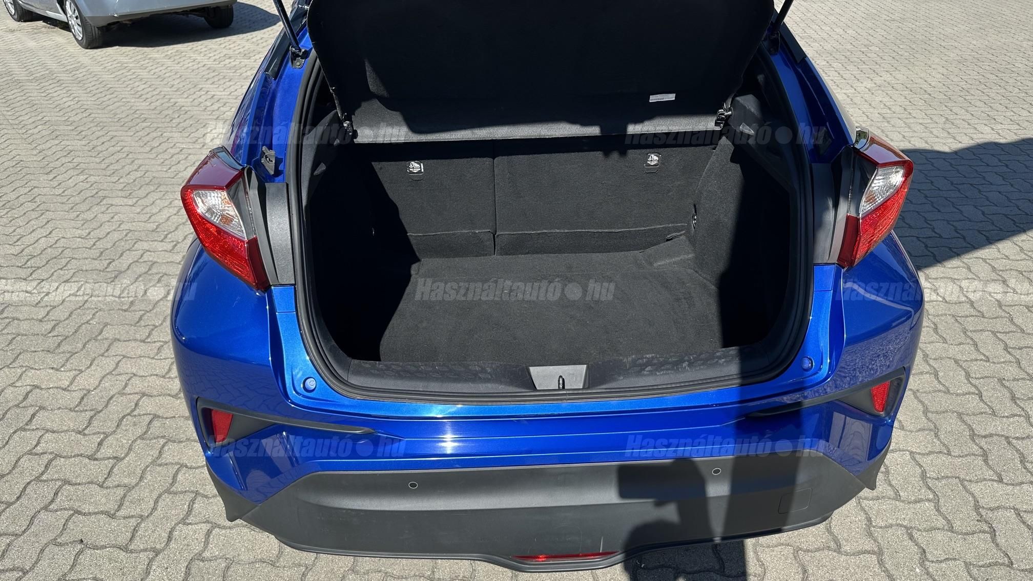 TOYOTA C-HR 1.8 Hybrid Dynamic Comfort e-CVT