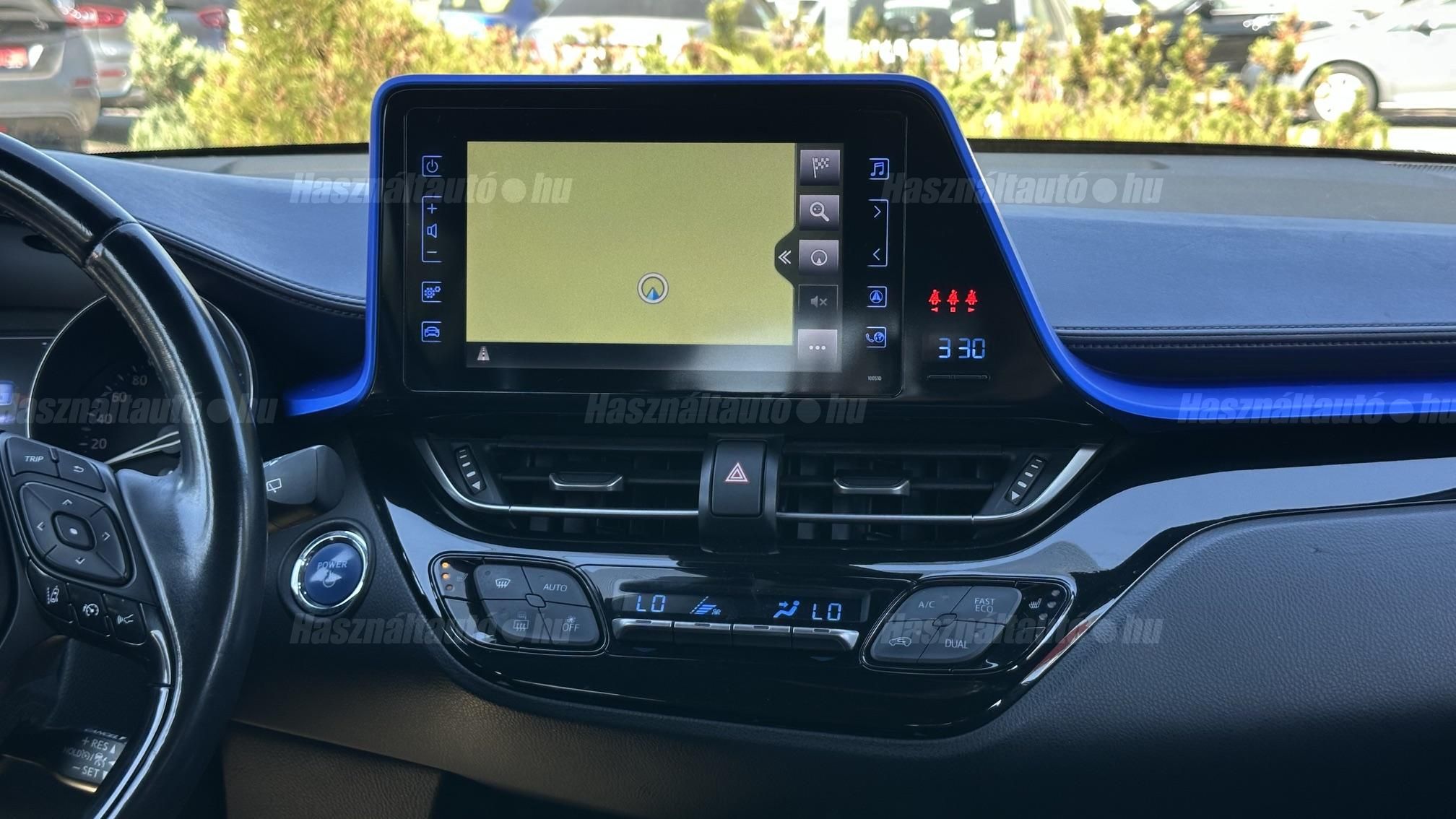 TOYOTA C-HR 1.8 Hybrid Dynamic Comfort e-CVT