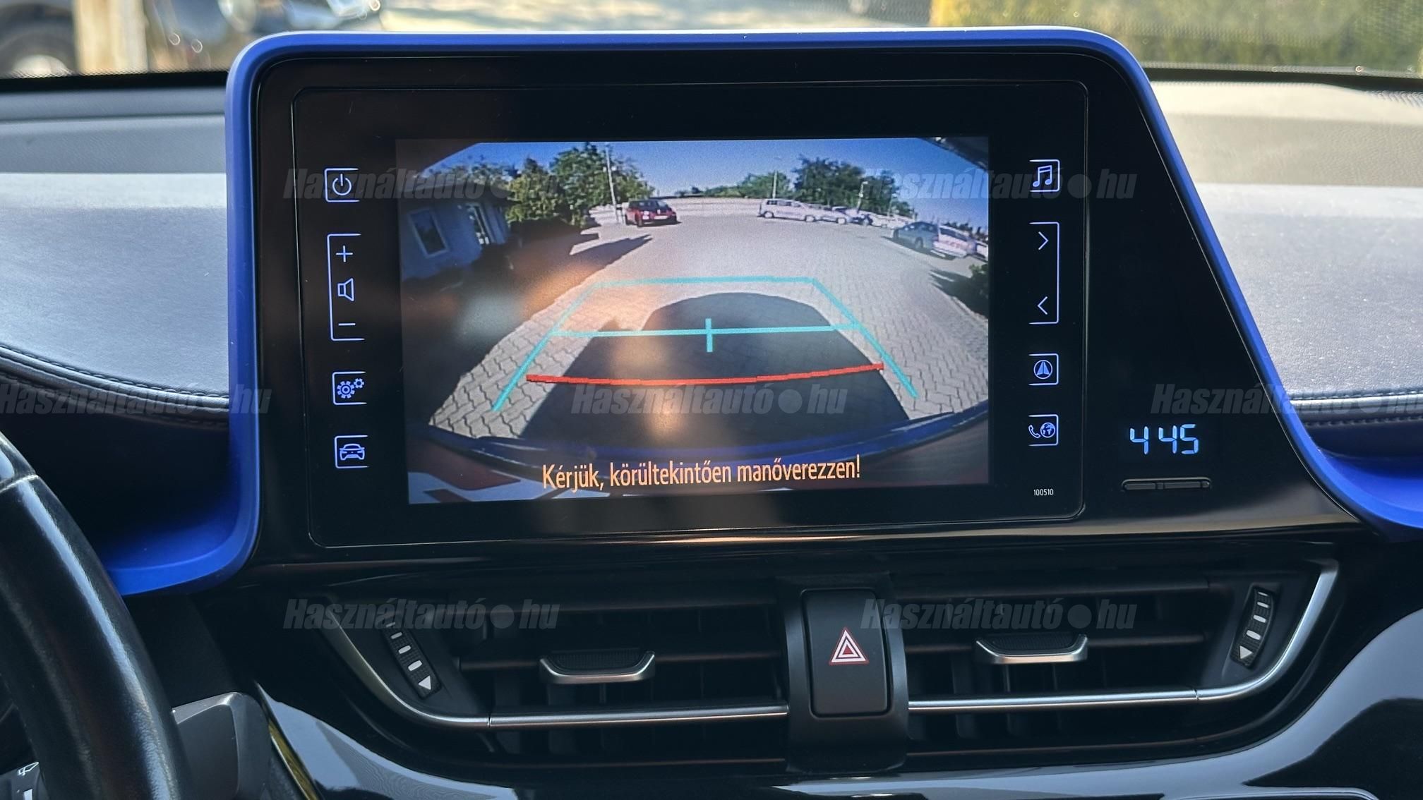 TOYOTA C-HR 1.8 Hybrid Dynamic Comfort e-CVT