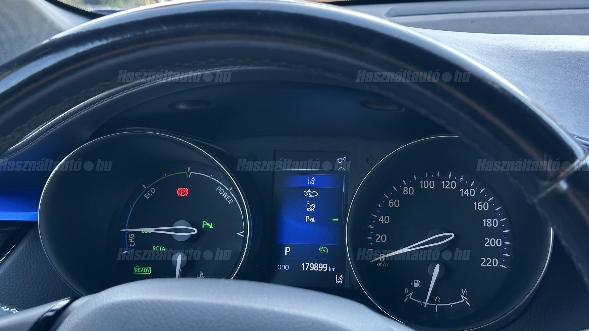 TOYOTA C-HR 1.8 Hybrid Dynamic Comfort e-CVT