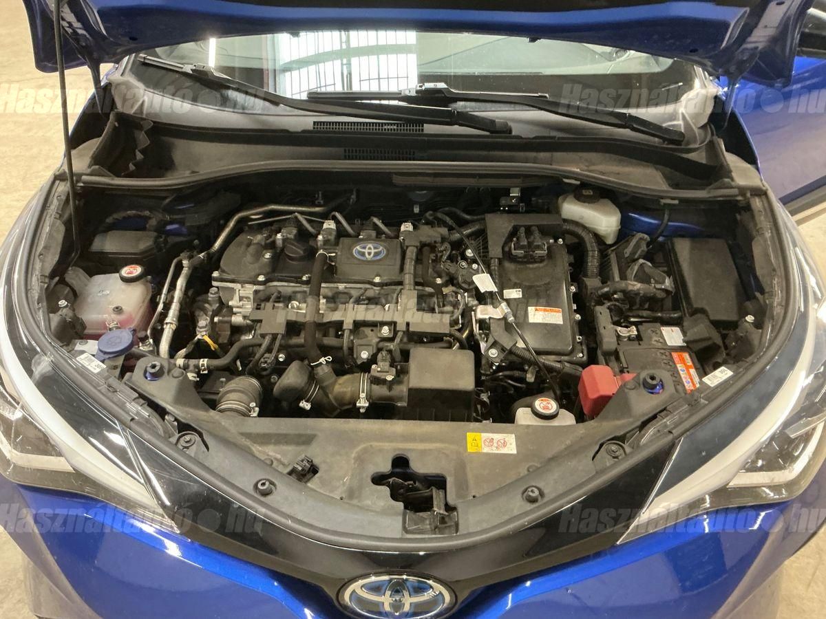 TOYOTA C-HR 1.8 Hybrid Executive Tech VIP e-CVT