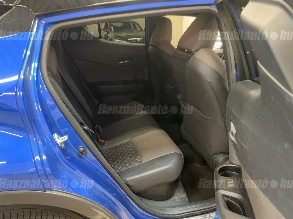 TOYOTA C-HR 1.8 Hybrid Executive Tech VIP e-CVT