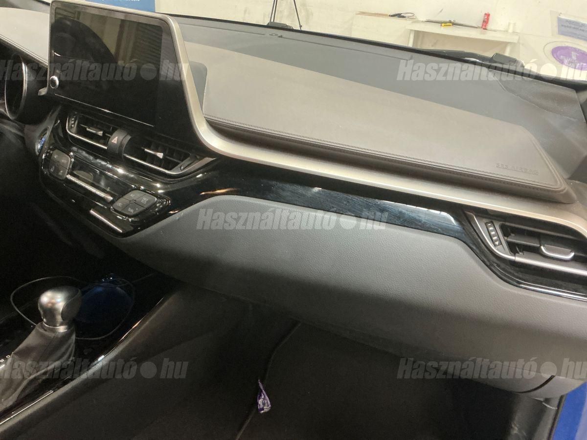 TOYOTA C-HR 1.8 Hybrid Executive Tech VIP e-CVT