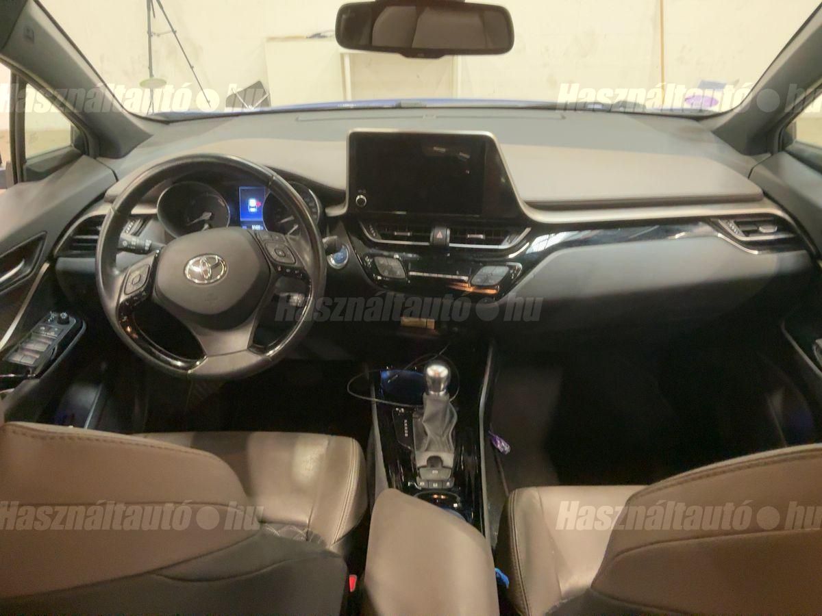 TOYOTA C-HR 1.8 Hybrid Executive Tech VIP e-CVT