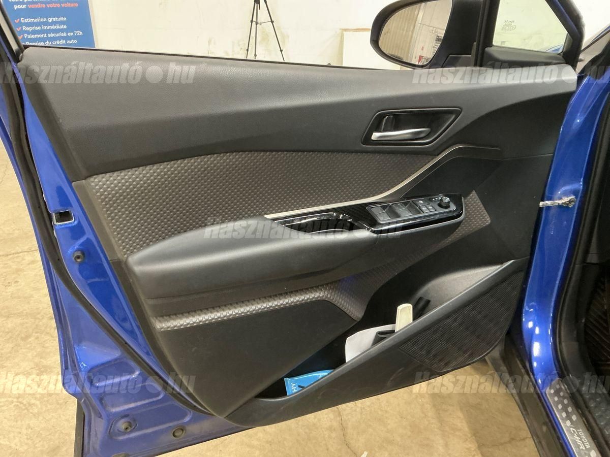 TOYOTA C-HR 1.8 Hybrid Executive Tech VIP e-CVT