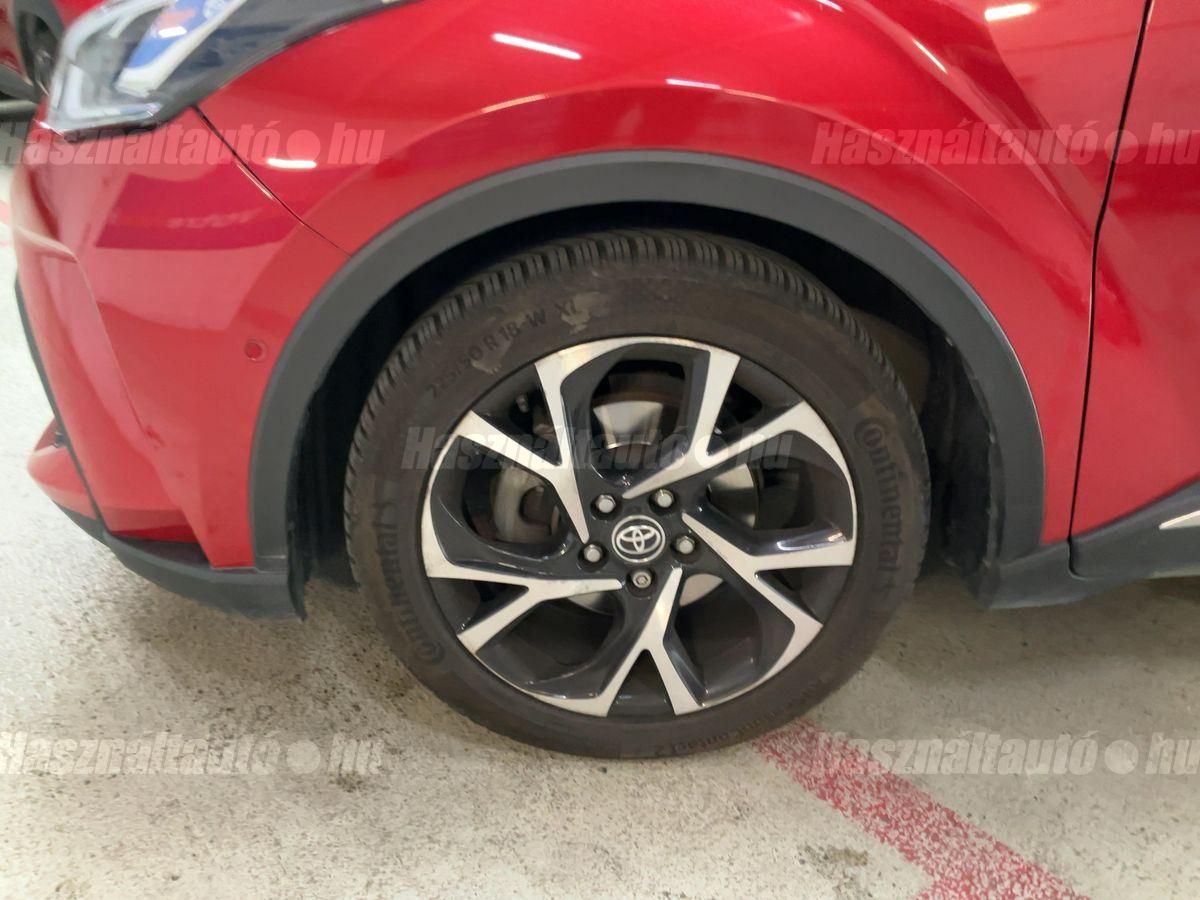 TOYOTA C-HR 2.0 Hybrid Premiere Edition e-CVT