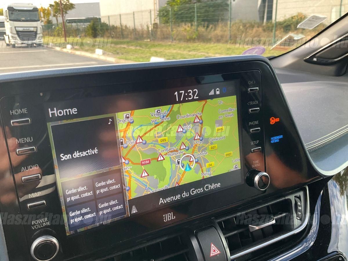 TOYOTA C-HR 2.0 Hybrid Premiere Edition e-CVT