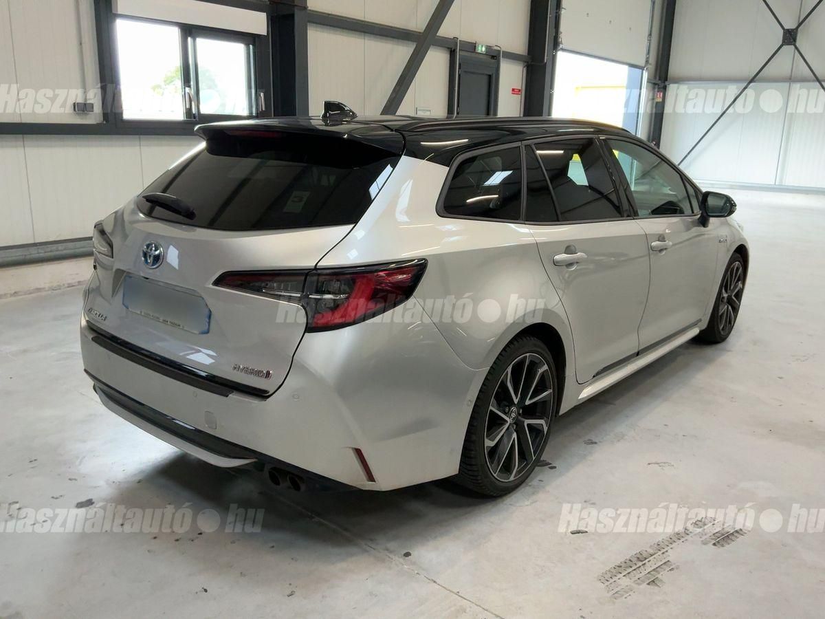 TOYOTA COROLLA Touring Sports 2.0 Hybrid Selection e-CVT