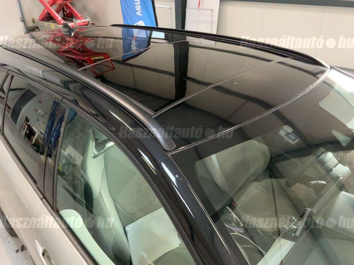 TOYOTA COROLLA Touring Sports 2.0 Hybrid Selection e-CVT