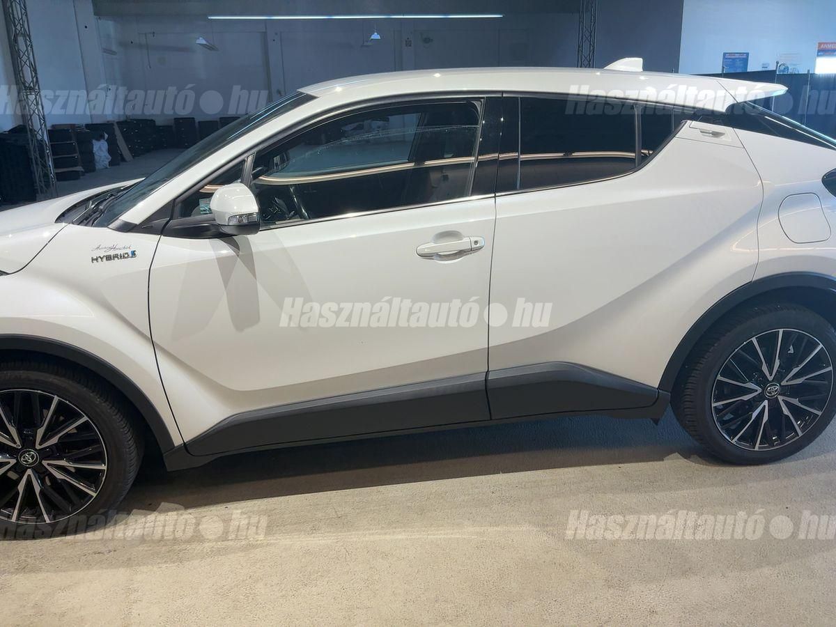 TOYOTA C-HR 1.8 Hybrid Executive LED e-CVT