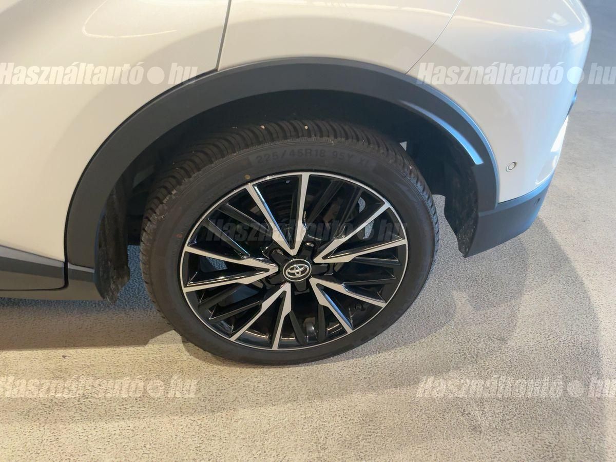 TOYOTA C-HR 1.8 Hybrid Executive LED e-CVT