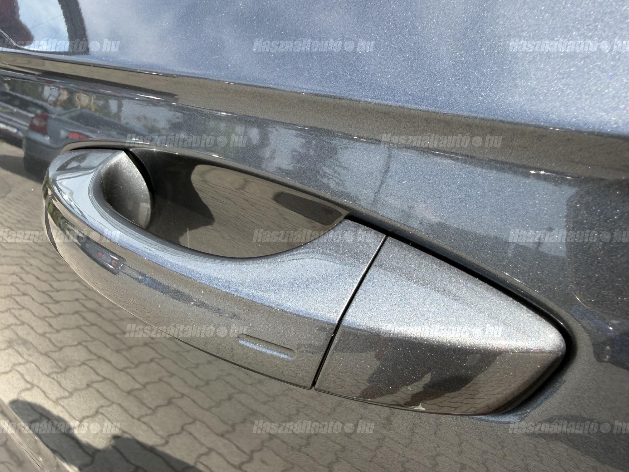 VOLKSWAGEN TOUAREG 3.0 V6 TDI R-Line Tiptronic ic