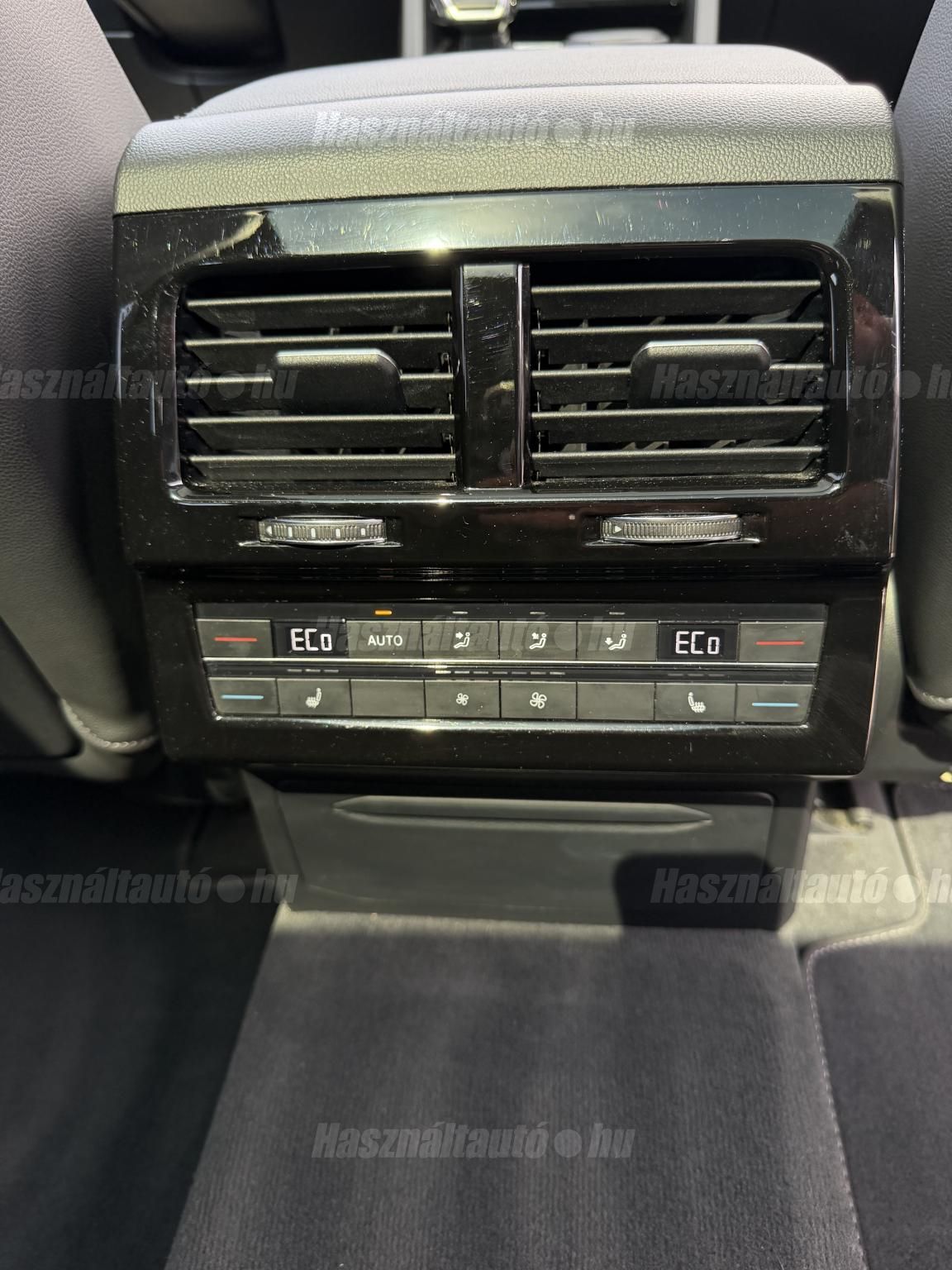 VOLKSWAGEN TOUAREG 3.0 V6 TDI R-Line Tiptronic ic