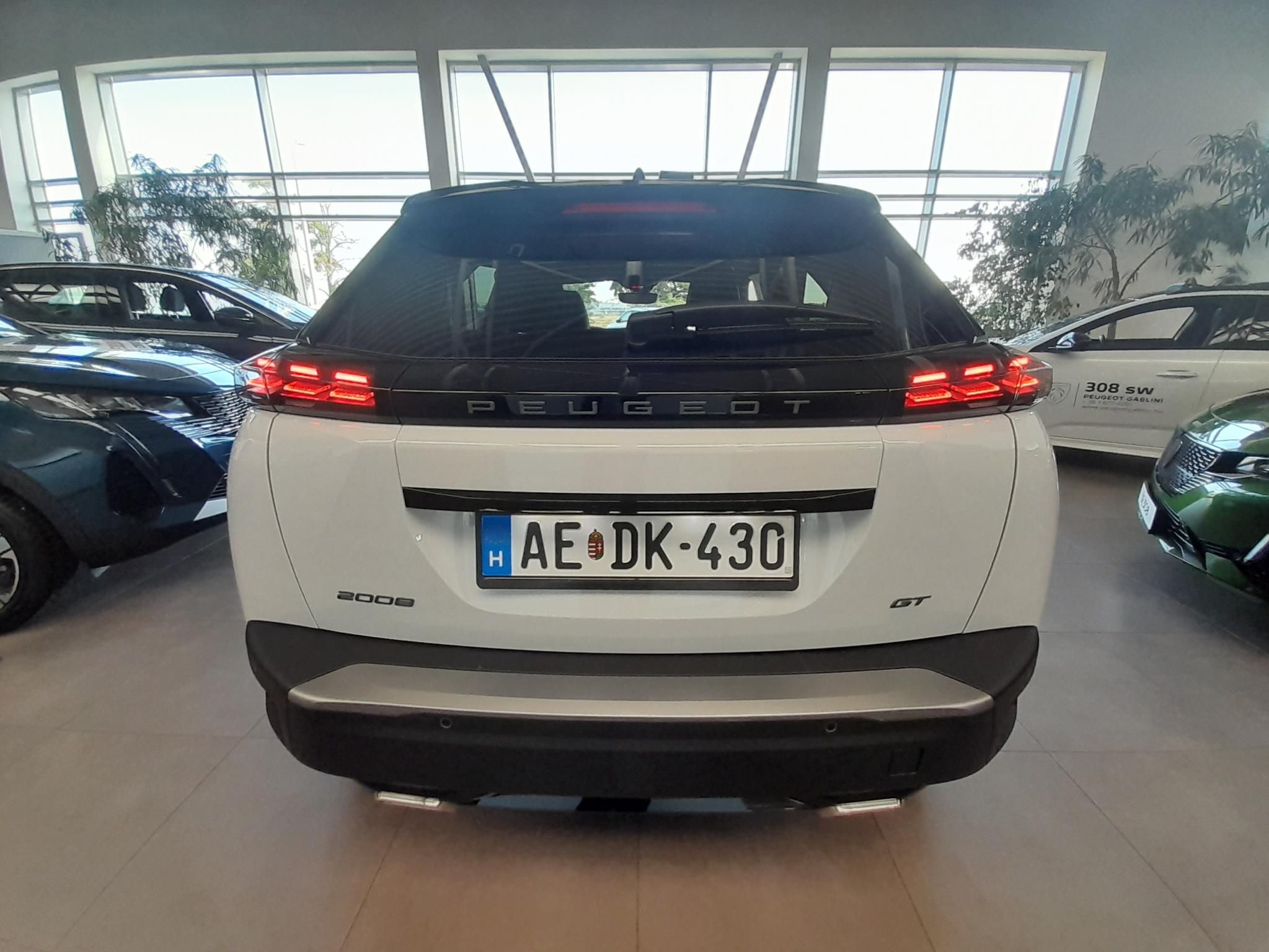 PEUGEOT 2008 1.2 PureTech GT EAT8 Tesztautó Gablini M3 1152. Bp.. Városkapu u.1 - 11. kép