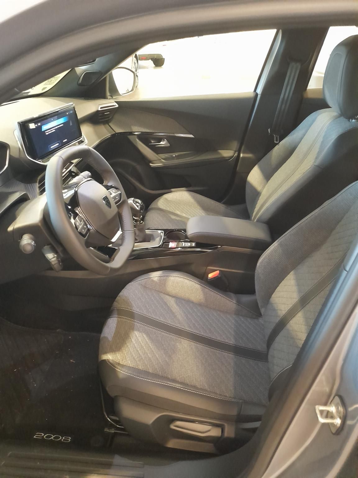 PEUGEOT 2008 1.2 PureTech Allure Szabad készletről azonnal Gablini M3 - 7. kép