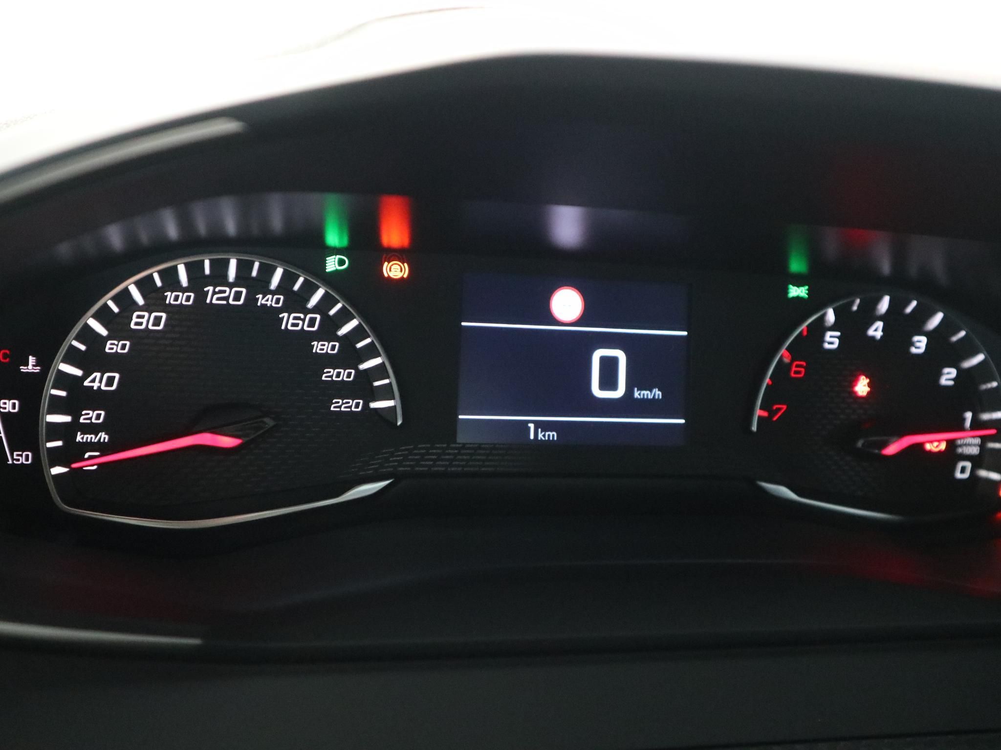 PEUGEOT 2008 1.2 PureTech Active GabliniM3 szabad készletről azonnal - 8. kép