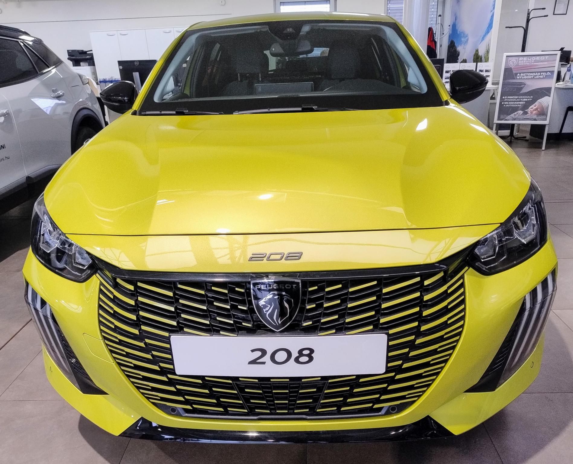 PEUGEOT 208 1.2 Hybrid Allure e-DCS6 - 2. kép