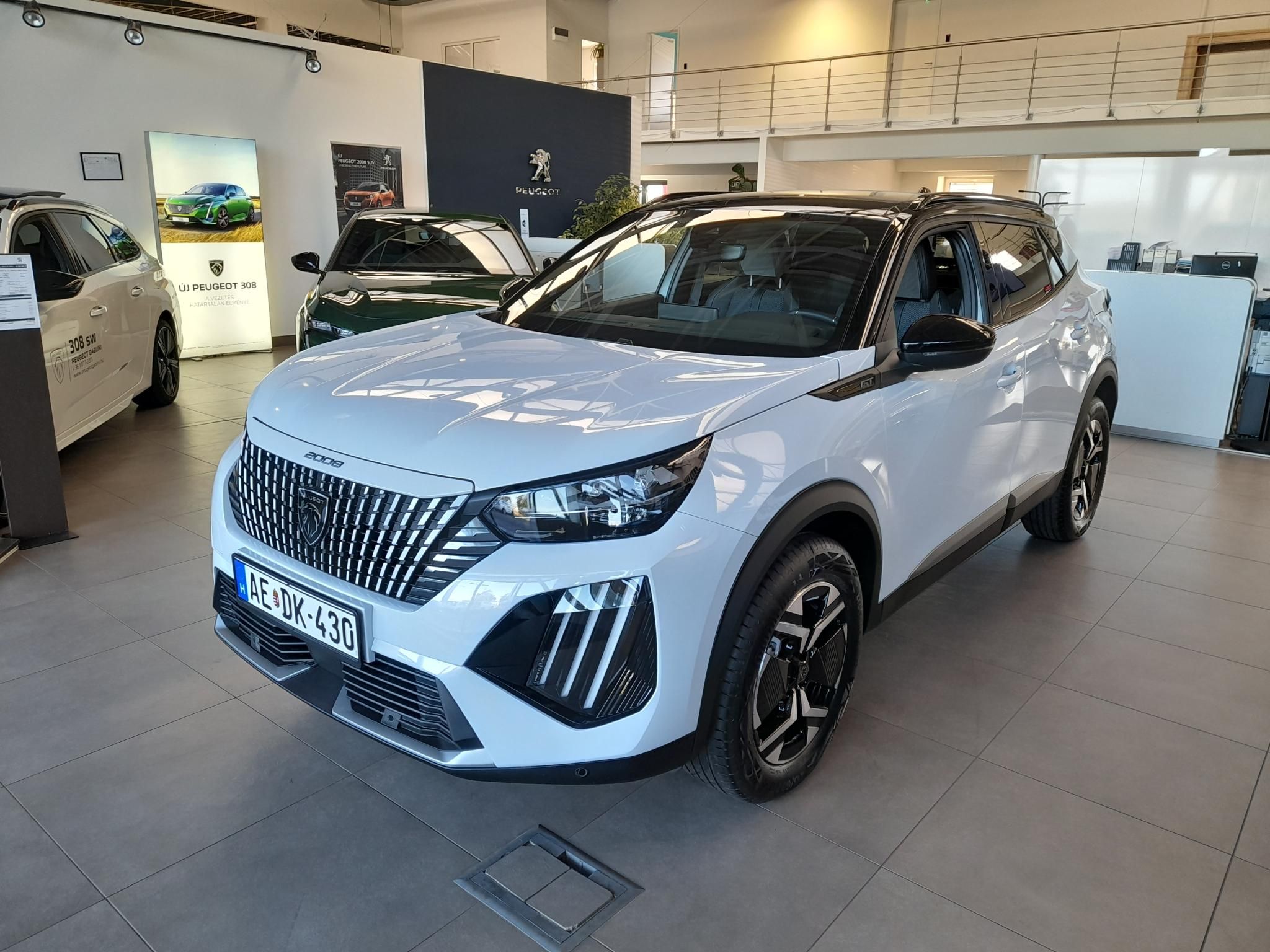 PEUGEOT 2008 1.2 PureTech GT EAT8 Tesztautó Gablini M3 1152. Bp.. Városkapu u.1