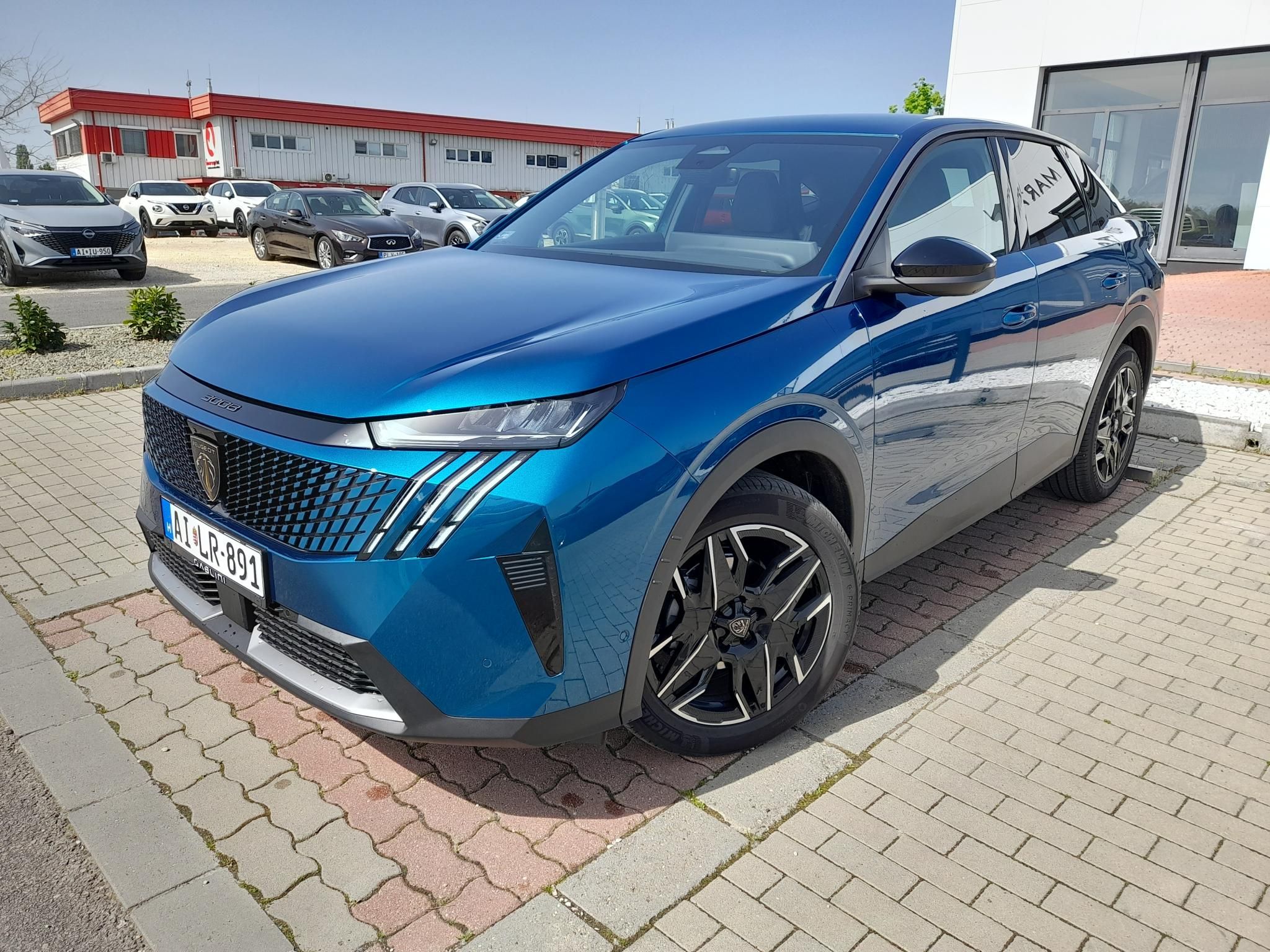 PEUGEOT 3008 1.2 Hybrid Allure e-DCT6 Tesztautó Gablini M3