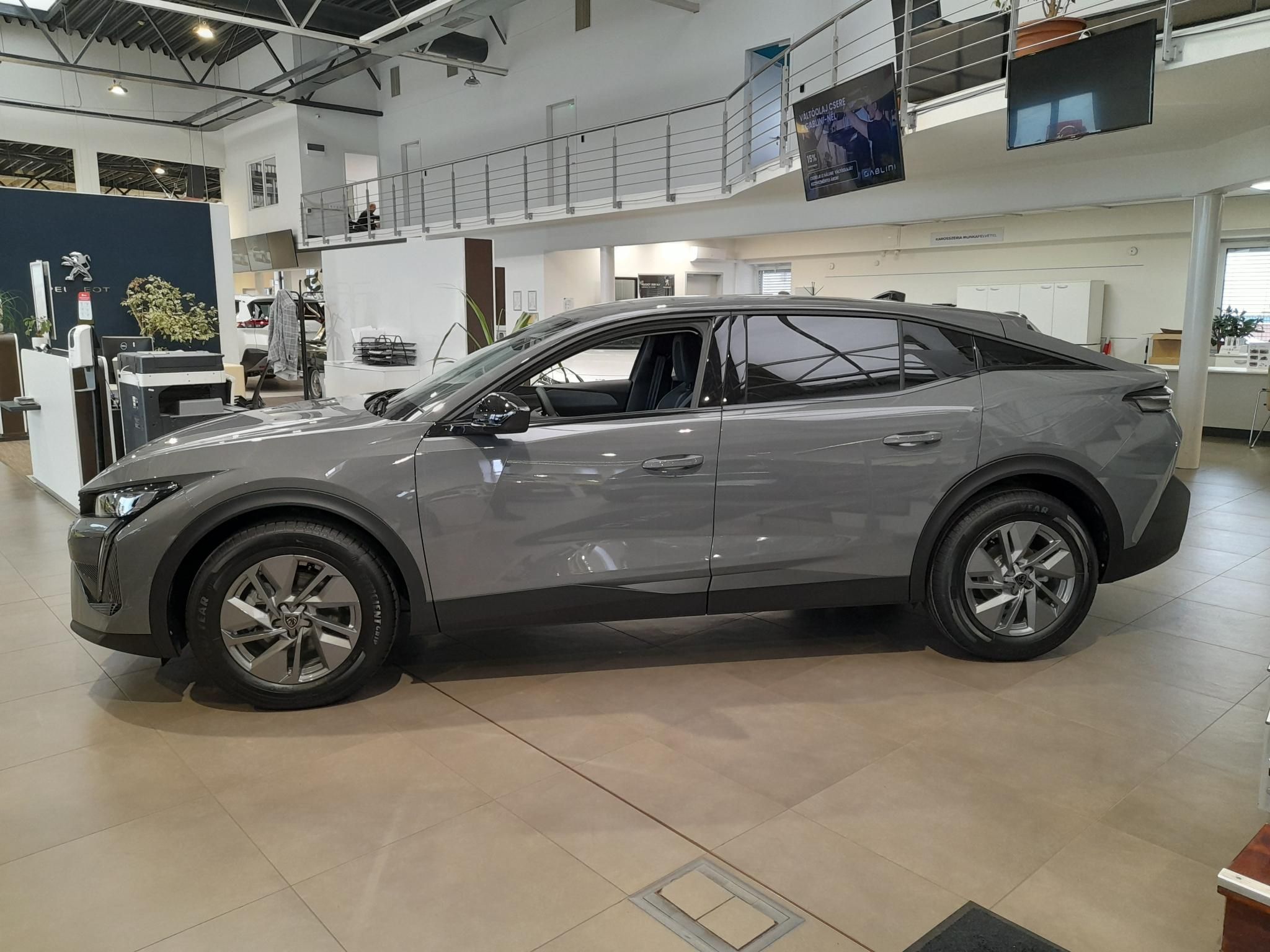 PEUGEOT 408 1.2 Hybrid Allure e-DCS6 Szabad készlet Gablini M3 - 3. kép