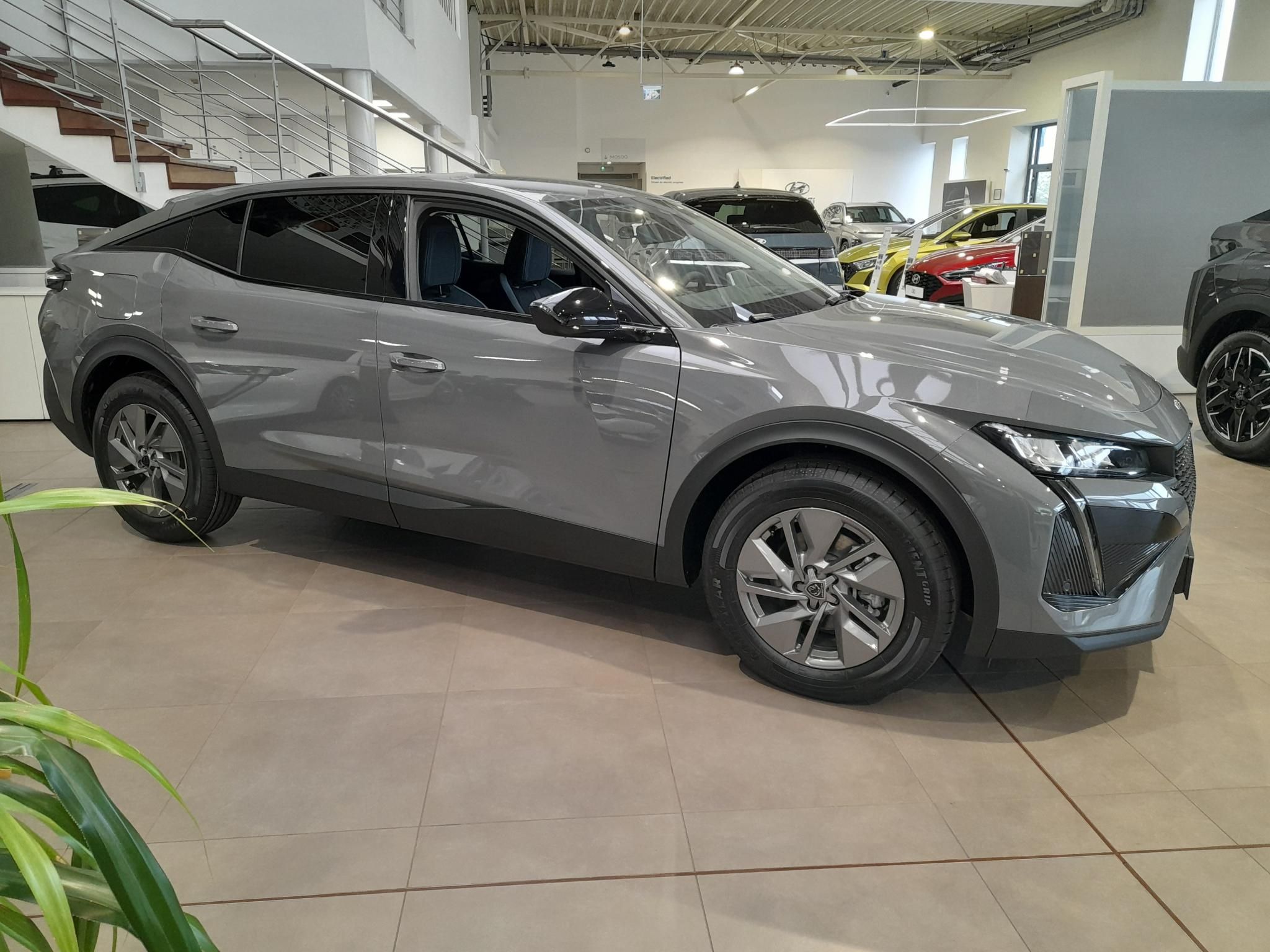 PEUGEOT 408 1.2 Hybrid Allure e-DCS6 Szabad készlet Gablini M3 - 4. kép
