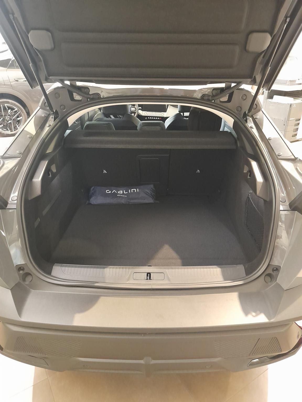 PEUGEOT 408 1.2 Hybrid Allure e-DCS6 Szabad készlet Gablini M3 - 9. kép