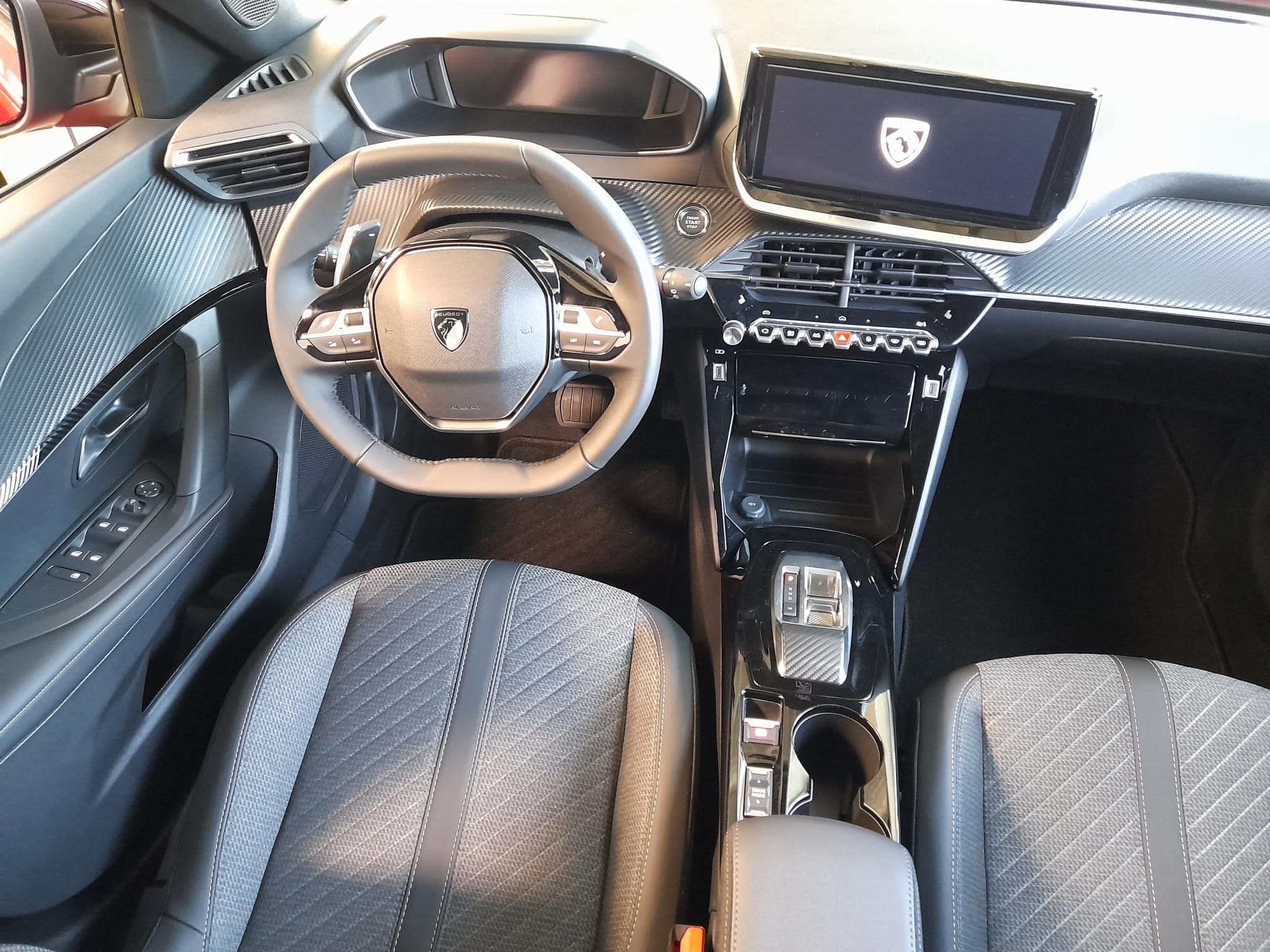 PEUGEOT 2008 1.2 Hybrid Allure e-DCS6 Szabad készlet Gablini M3 THM 4.9% - 7. kép