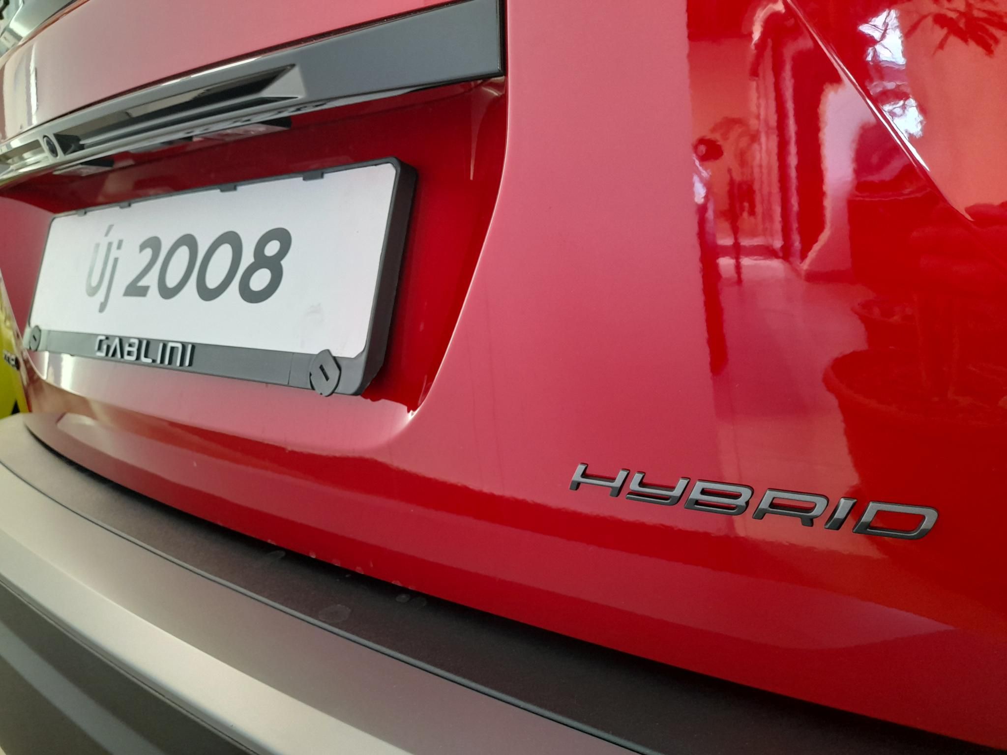 PEUGEOT 2008 1.2 Hybrid Allure e-DCS6 Szabad készlet Gablini M3 THM 4.9% - 9. kép