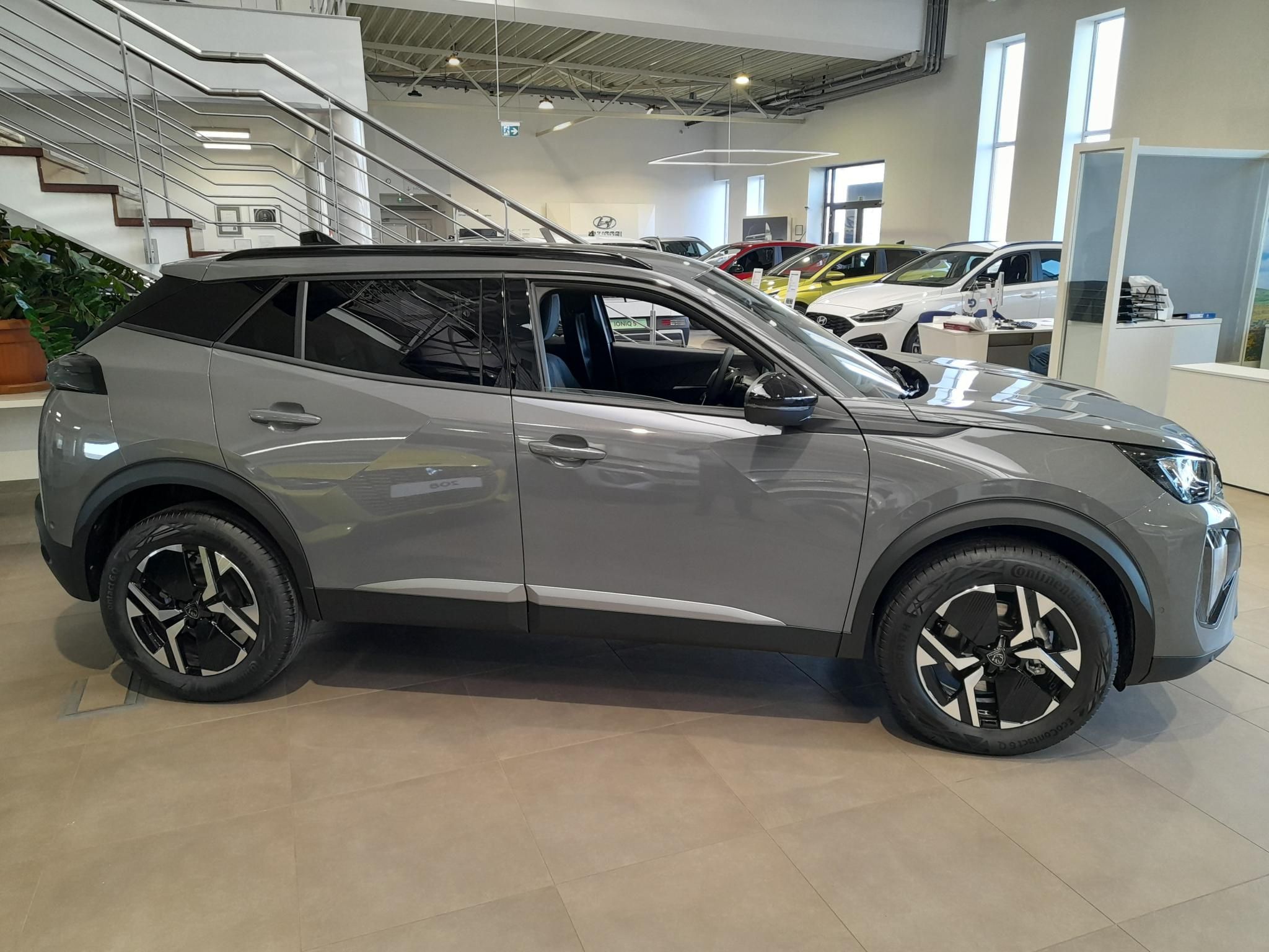 PEUGEOT 2008 1.2 Hybrid Allure e-DCS6 Tesztautó Gablini M3 - 4. kép