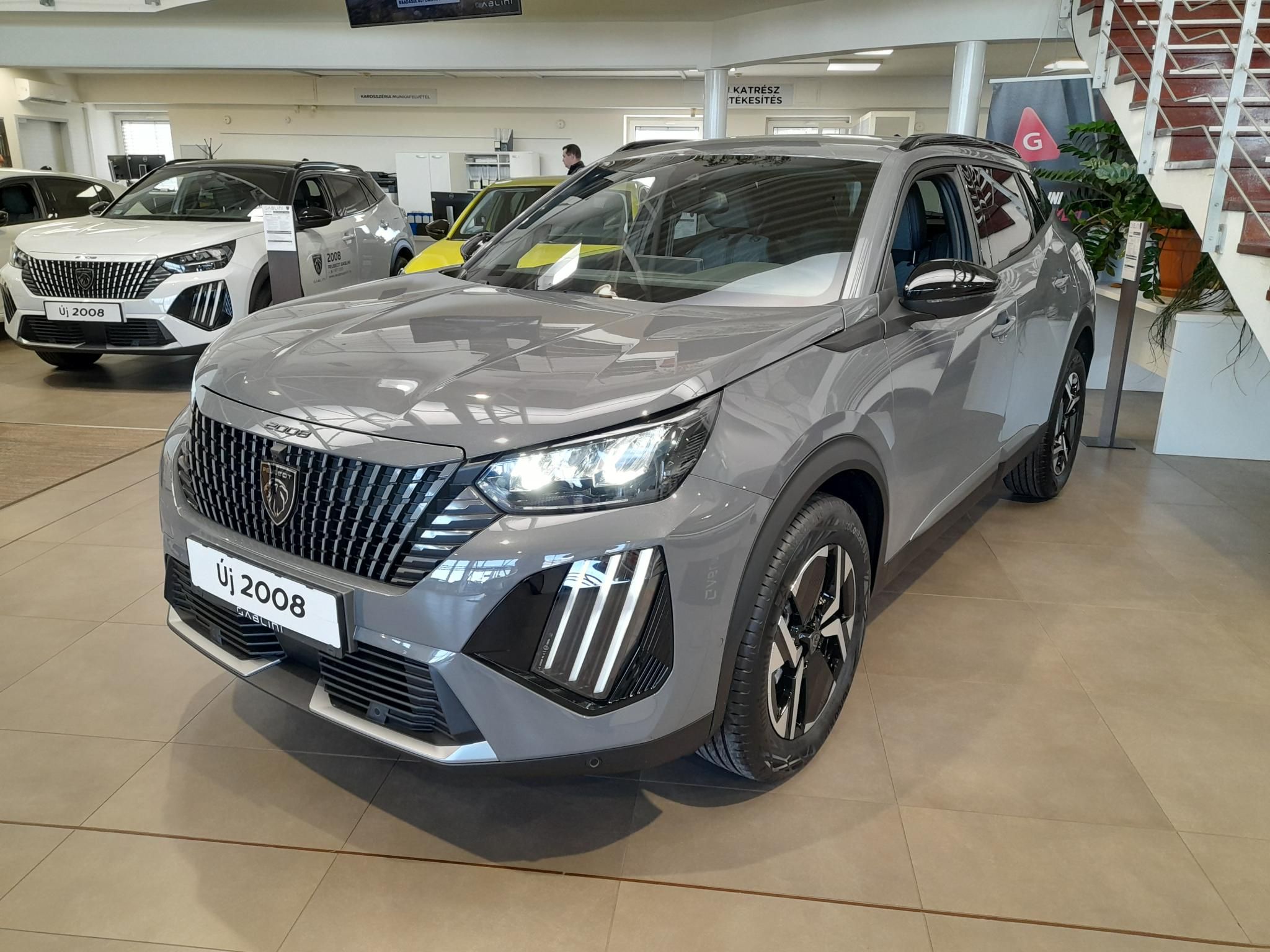 PEUGEOT 2008 1.2 Hybrid Allure e-DCS6 Tesztautó Gablini M3 - 11. kép