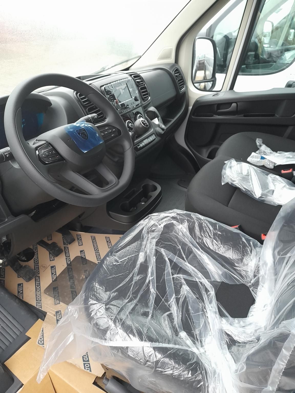 PEUGEOT BOXER 2.2 BlueHDI 350 Heavy L4H2 Szabad készlet Gablini M3 260 fokban nyitaható hátsó ajtó - 6. kép