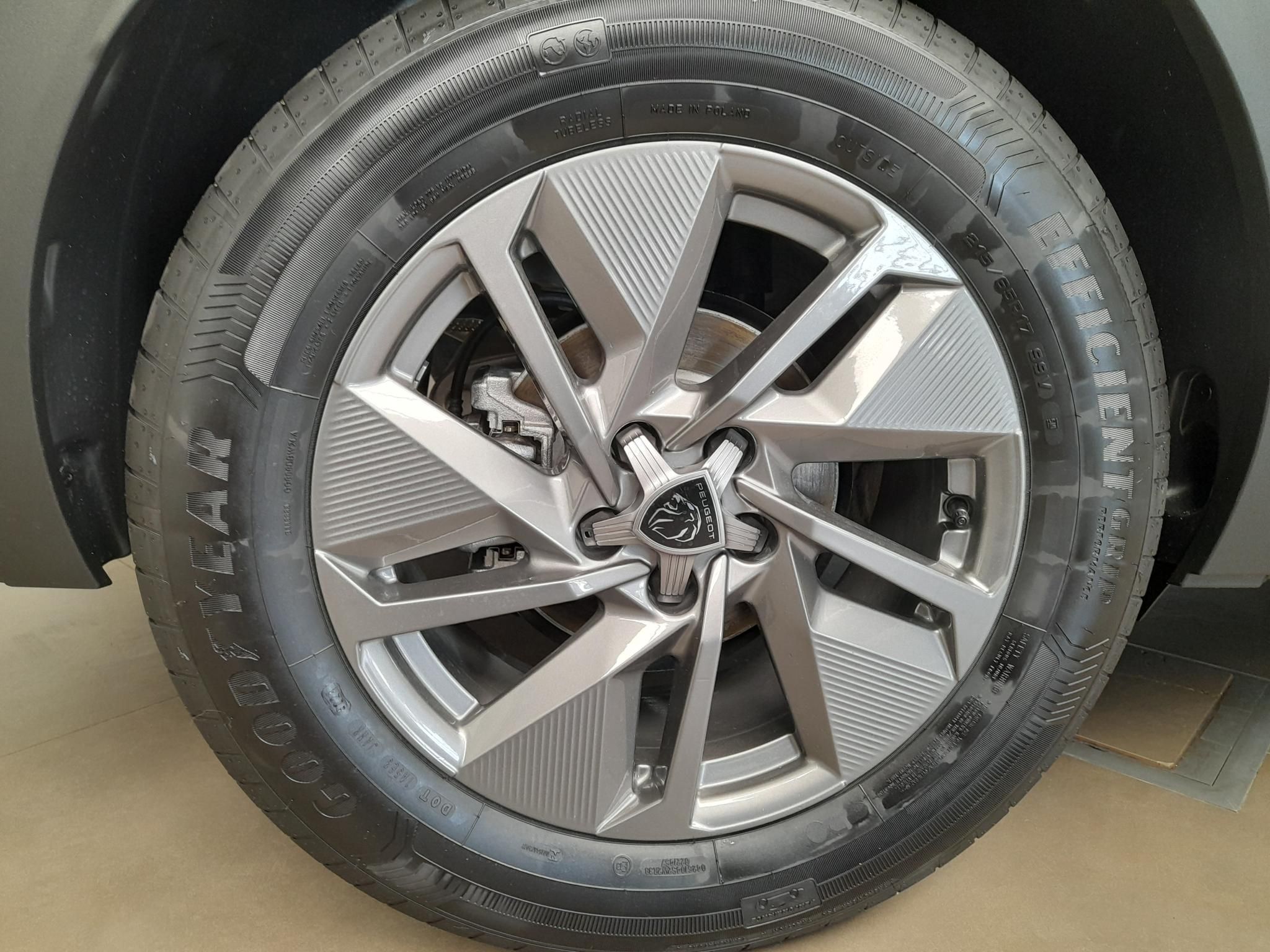 PEUGEOT 408 1.2 Hybrid Allure e-DCS6 Szabad készlet Gablini M3 - 13. kép