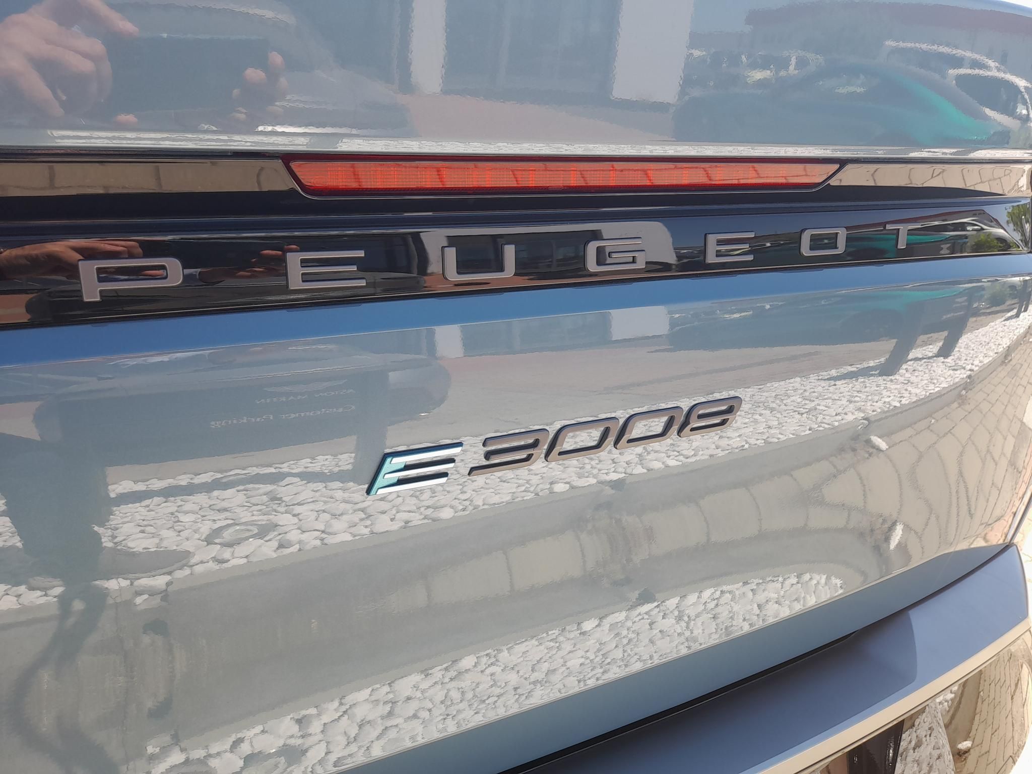 PEUGEOT 3008 e3008 73kWh GT (Automata) Tesztautó Gablini M3 - 10. kép