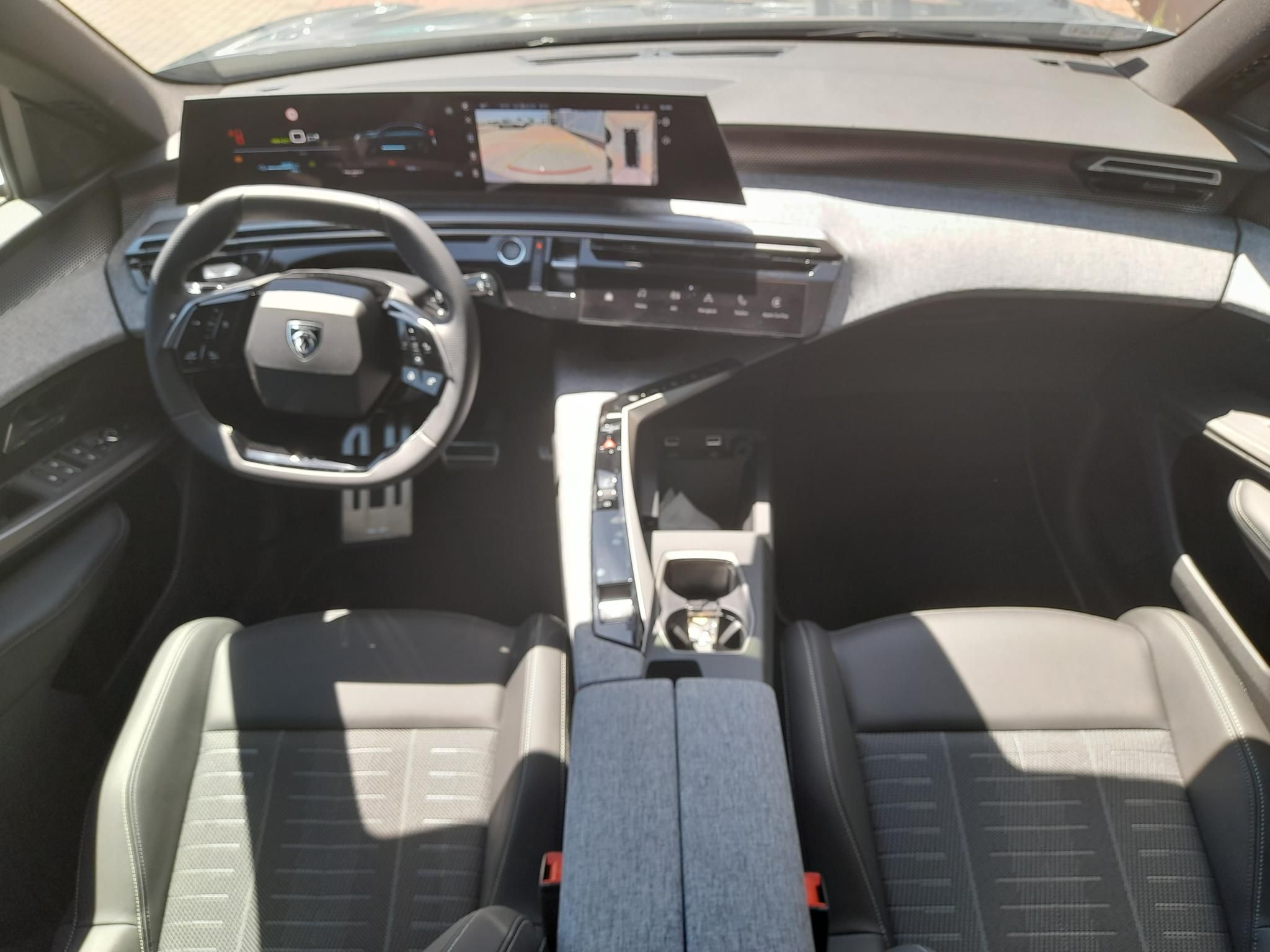 PEUGEOT 3008 e3008 73kWh GT (Automata) Tesztautó Gablini M3 - 13. kép