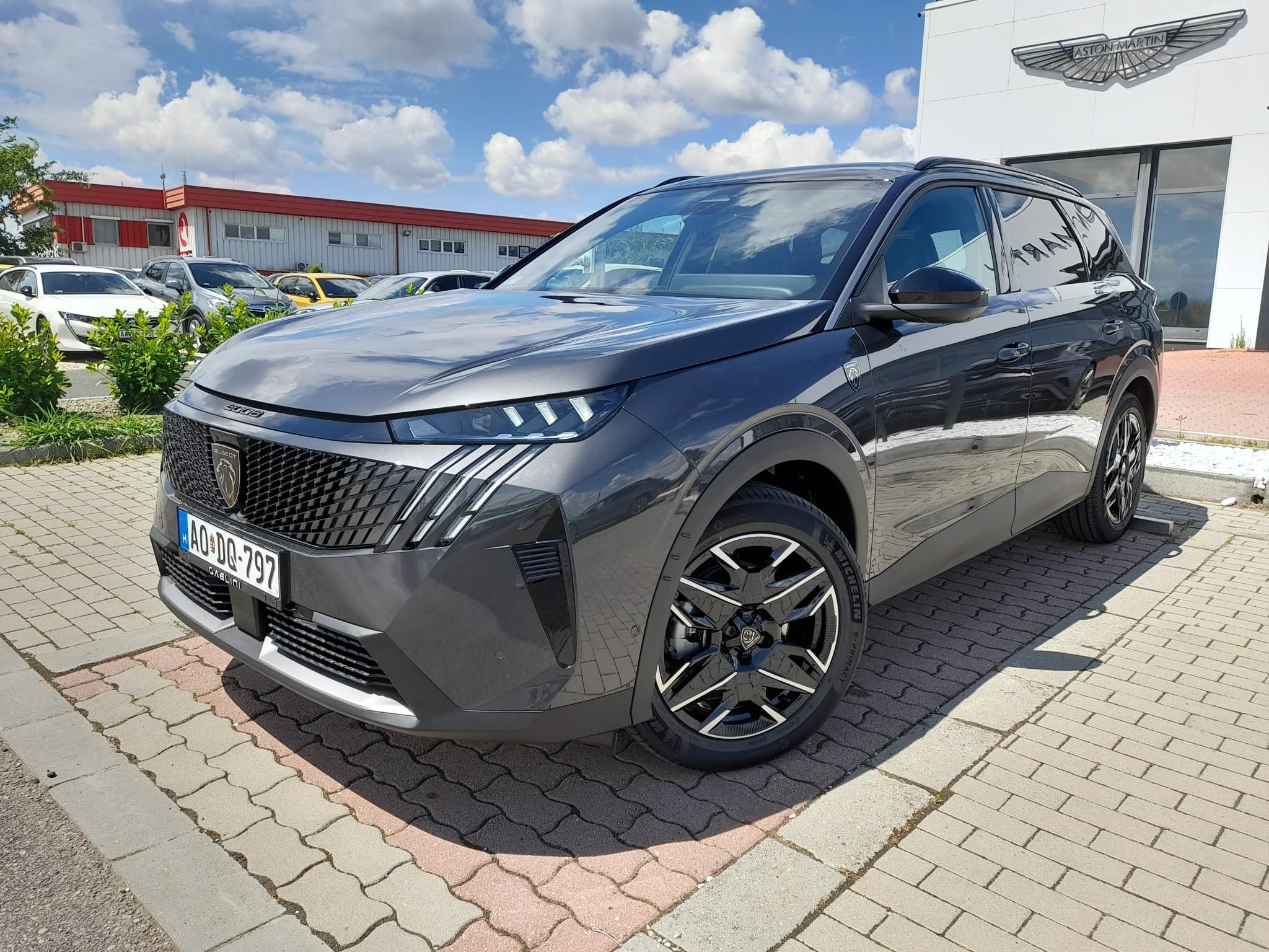 PEUGEOT 5008 1.2 Hybrid GT e-DCT6 (7 személyes ) Tesztautó minden opcióval - 1. kép