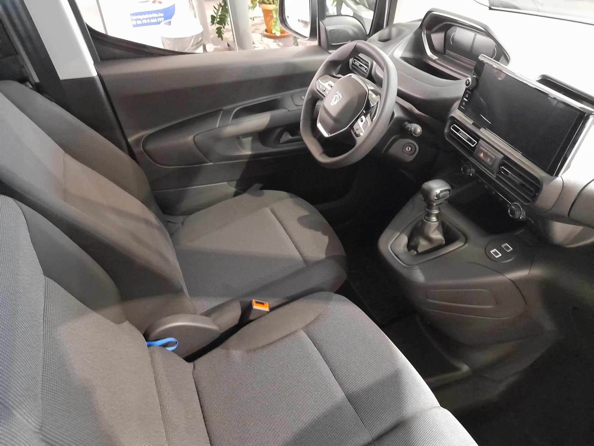 PEUGEOT PARTNER 1.5 BlueHDi 100 L2 1000 (3 személyes ) Szabad készlet Gablini M3 - 5. kép