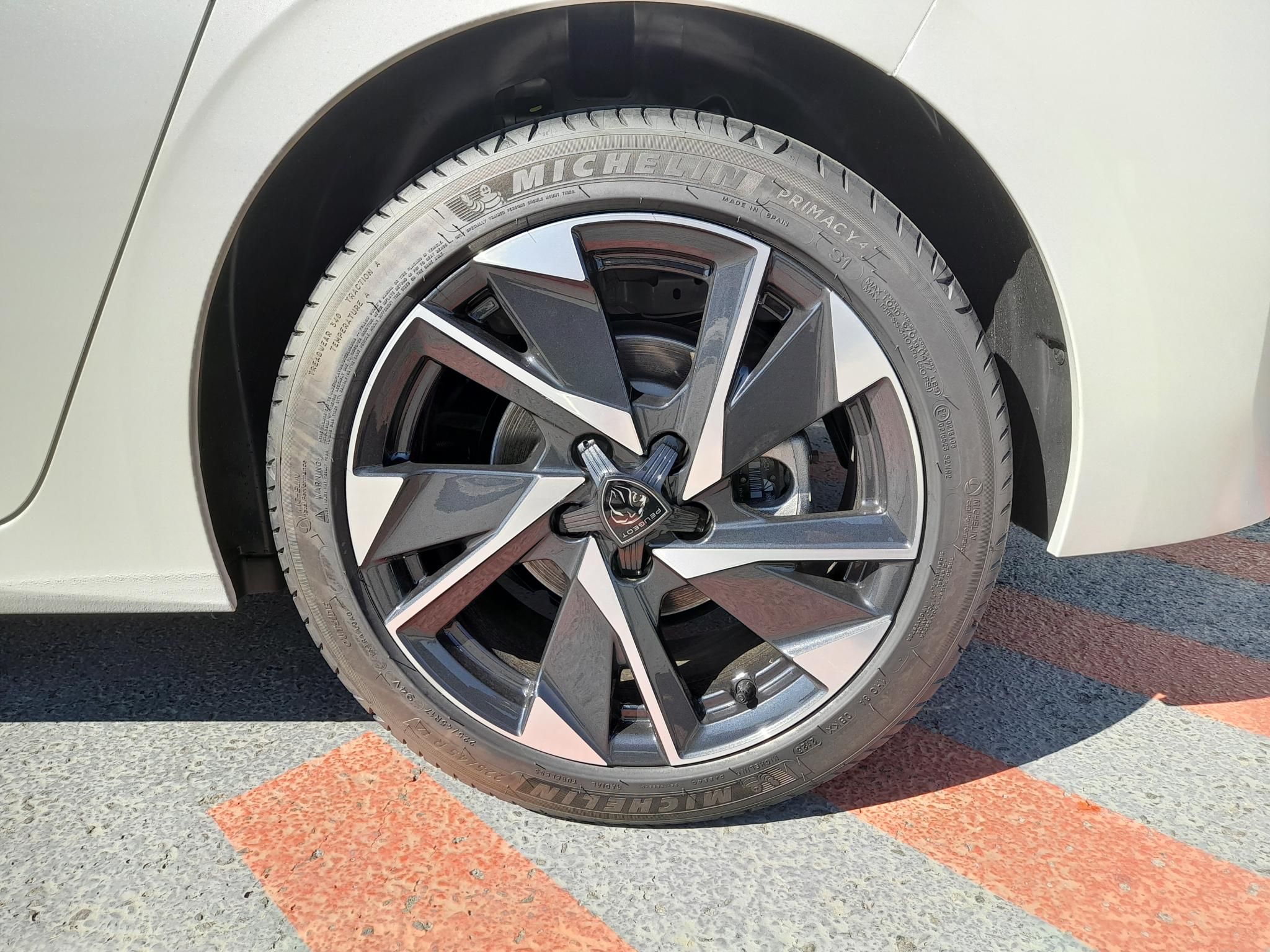PEUGEOT 308 1.5 BlueHDi Allure EAT8 Szabad készlet Gablini M3 - 6. kép
