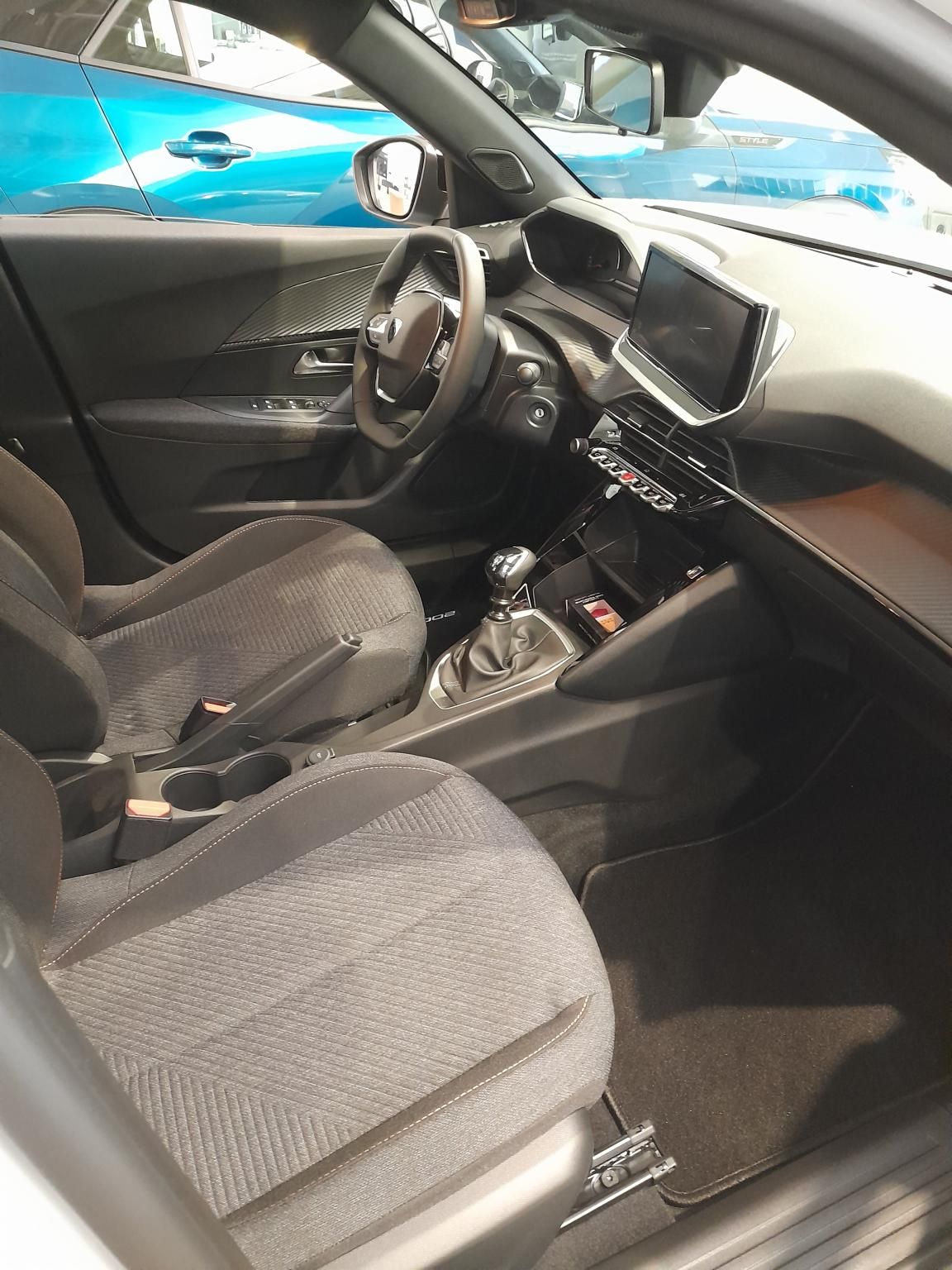 PEUGEOT 2008 1.2 PureTech Style Szabad készletről azonnal Gablini M3 - 7. kép
