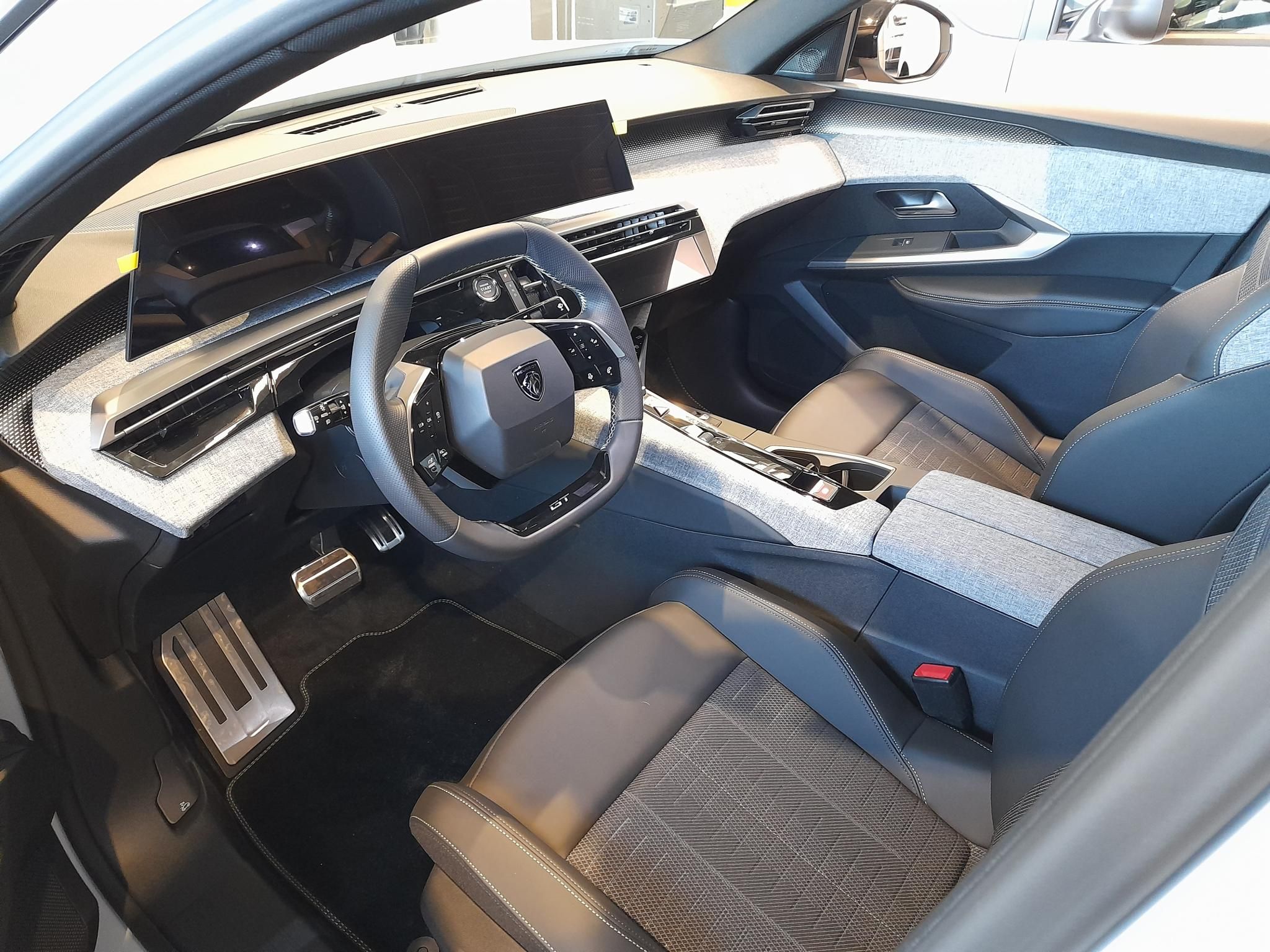 PEUGEOT 3008 e3008 73kWh GT (Automata) Szabad készletről azonnal Gablini M3 - 5. kép