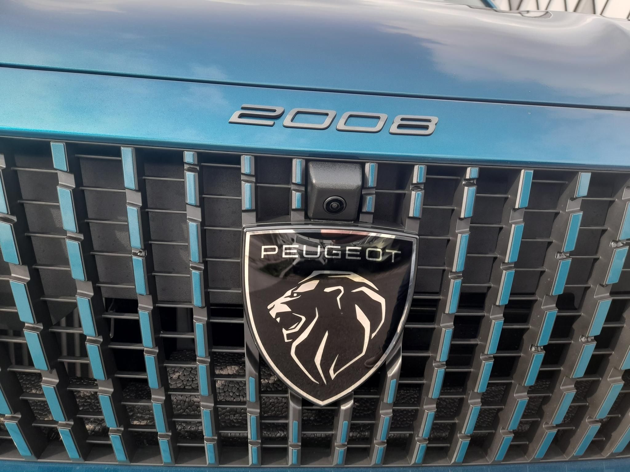 PEUGEOT 2008 1.2 Hybrid Allure e-DCS6 Tesztautó minden opcióval - 11. kép