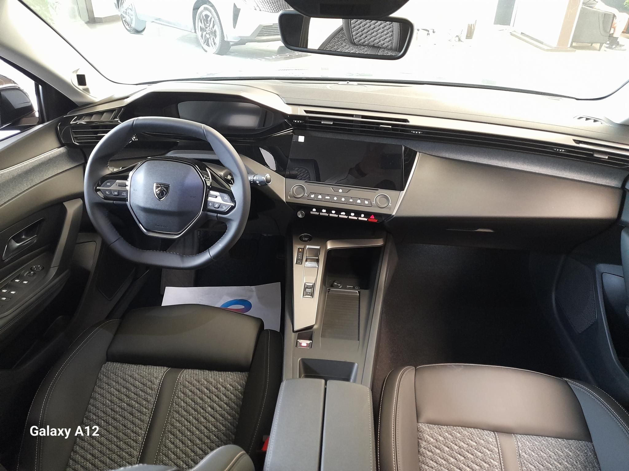 PEUGEOT 308 SW 1.5 BlueHDi Allure EAT8 KÉSZLETKISÖPRÉS Gablini M3 - 8. kép