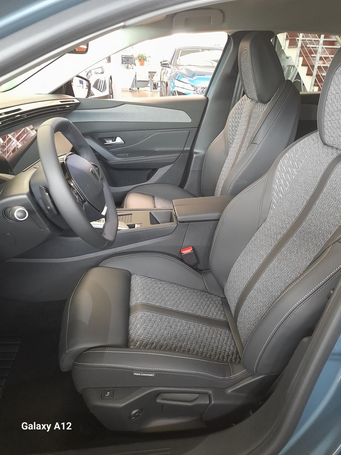 PEUGEOT 308 SW 1.5 BlueHDi Allure EAT8 KÉSZLETKISÖPRÉS Gablini M3 - 9. kép